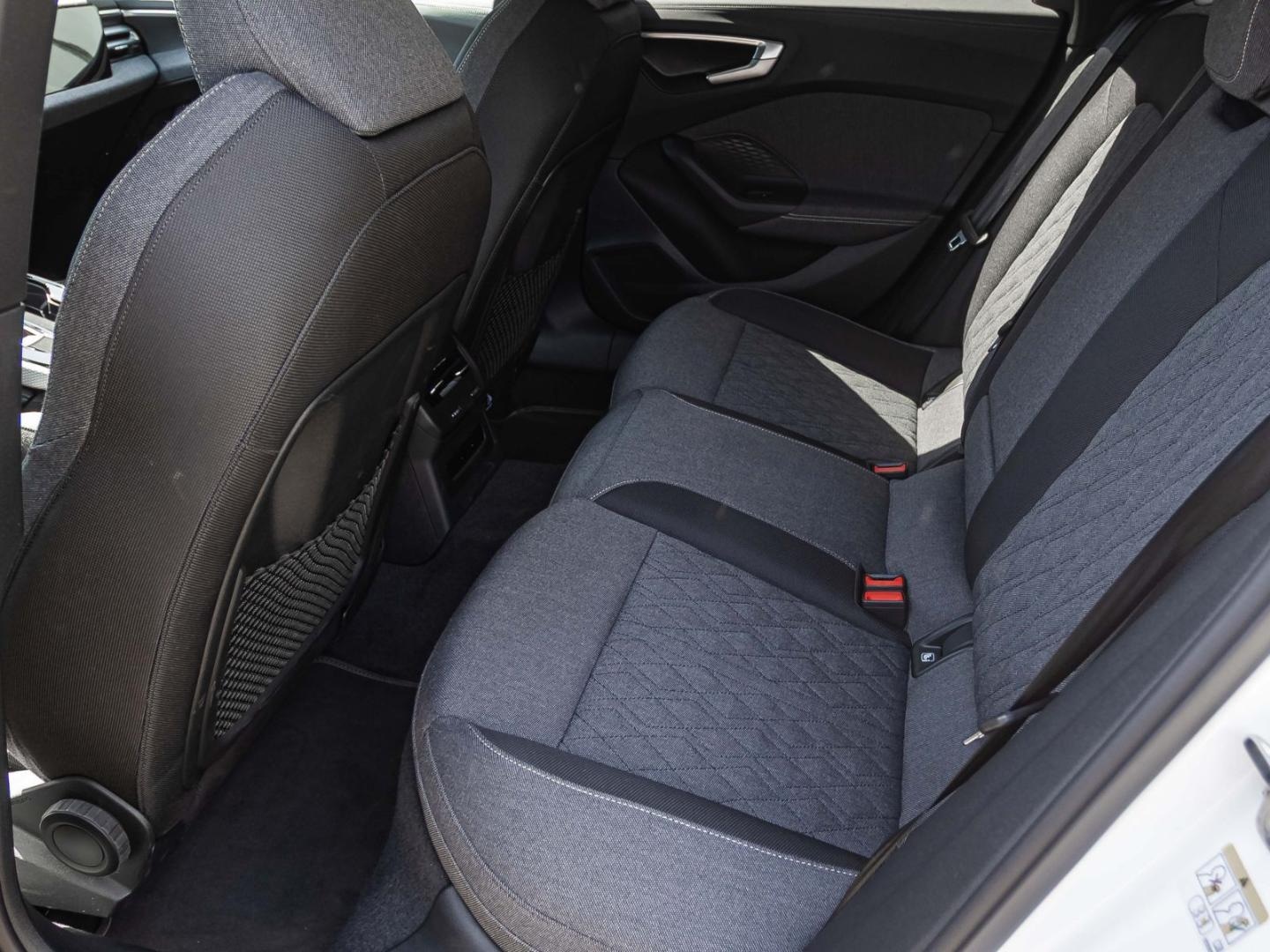 Bild über Audi A5 Avant TFSI 150 kW S tronic - für weitere Informationen kontaktieren Sie den Audi Partner