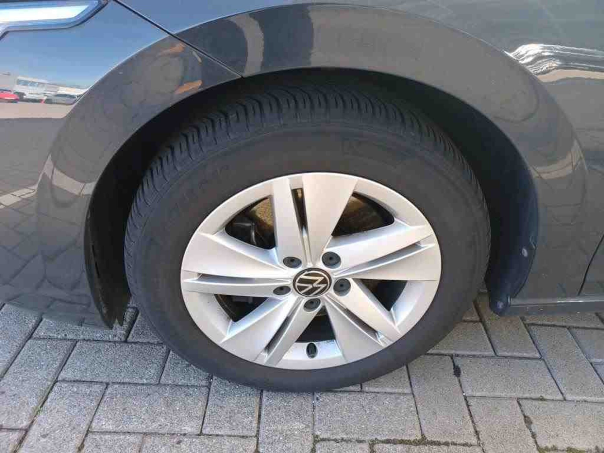 Volkswagen Golf Variant Life