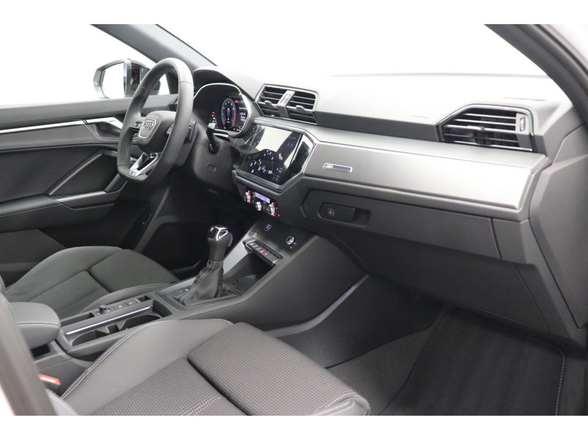 Audi Q3 SUV S line