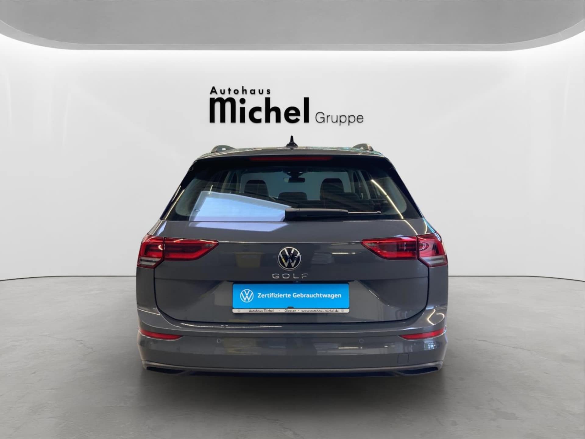 Volkswagen Golf Variant Life