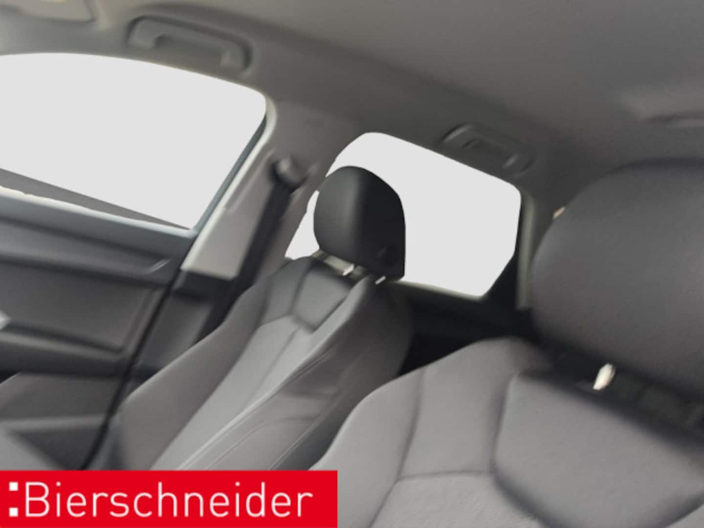 Bild über Audi Q3 advanced 35 TFSI S tronic - für weitere Informationen kontaktieren Sie den Audi Partner