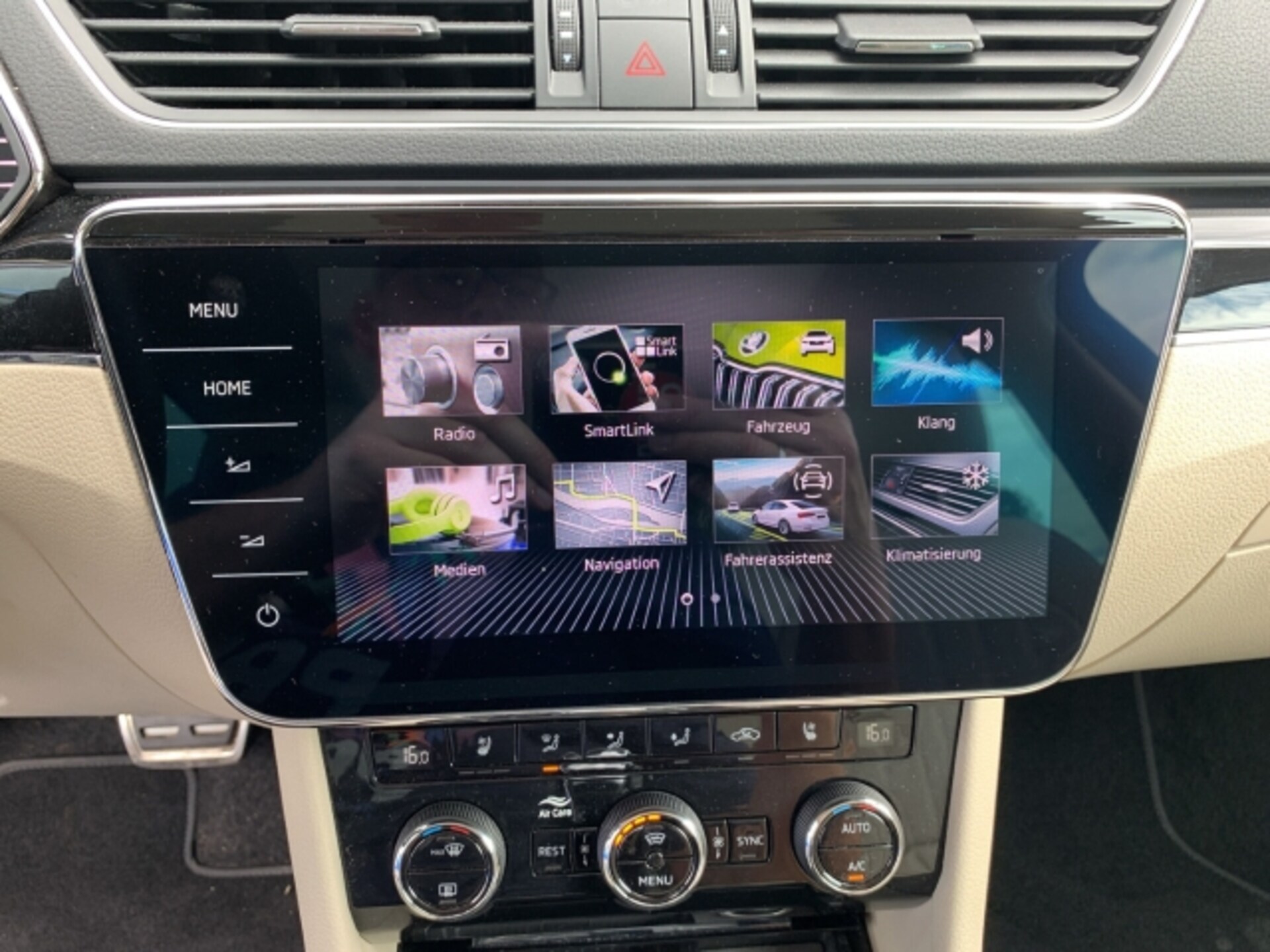 Skoda Superb Combi Laurin & Klement