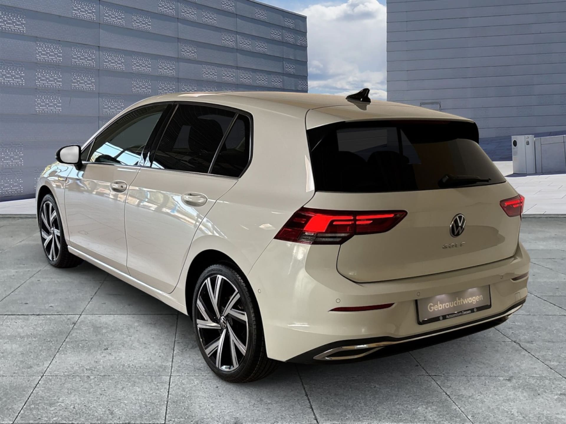 Volkswagen Golf Style