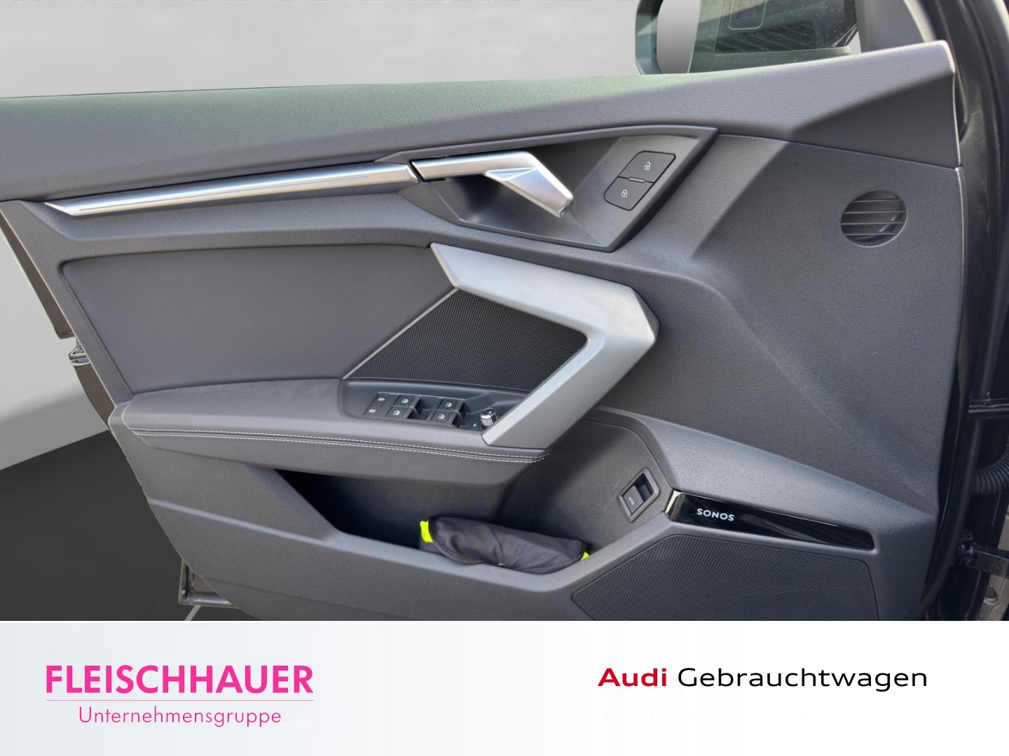 Bild über Audi A3 Sportback S line 35 TFSI S tronic - für weitere Informationen kontaktieren Sie den Audi Partner