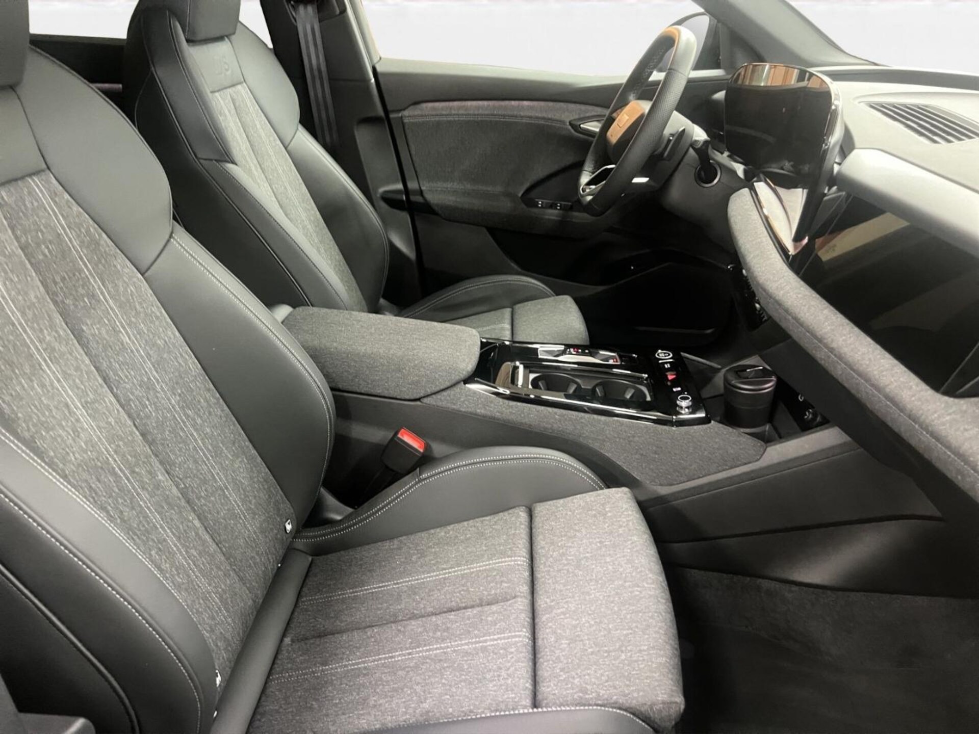 Audi Q6 SUV e-tron