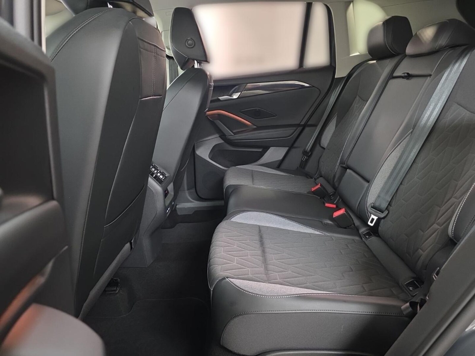 Volkswagen Tiguan – Bild 13