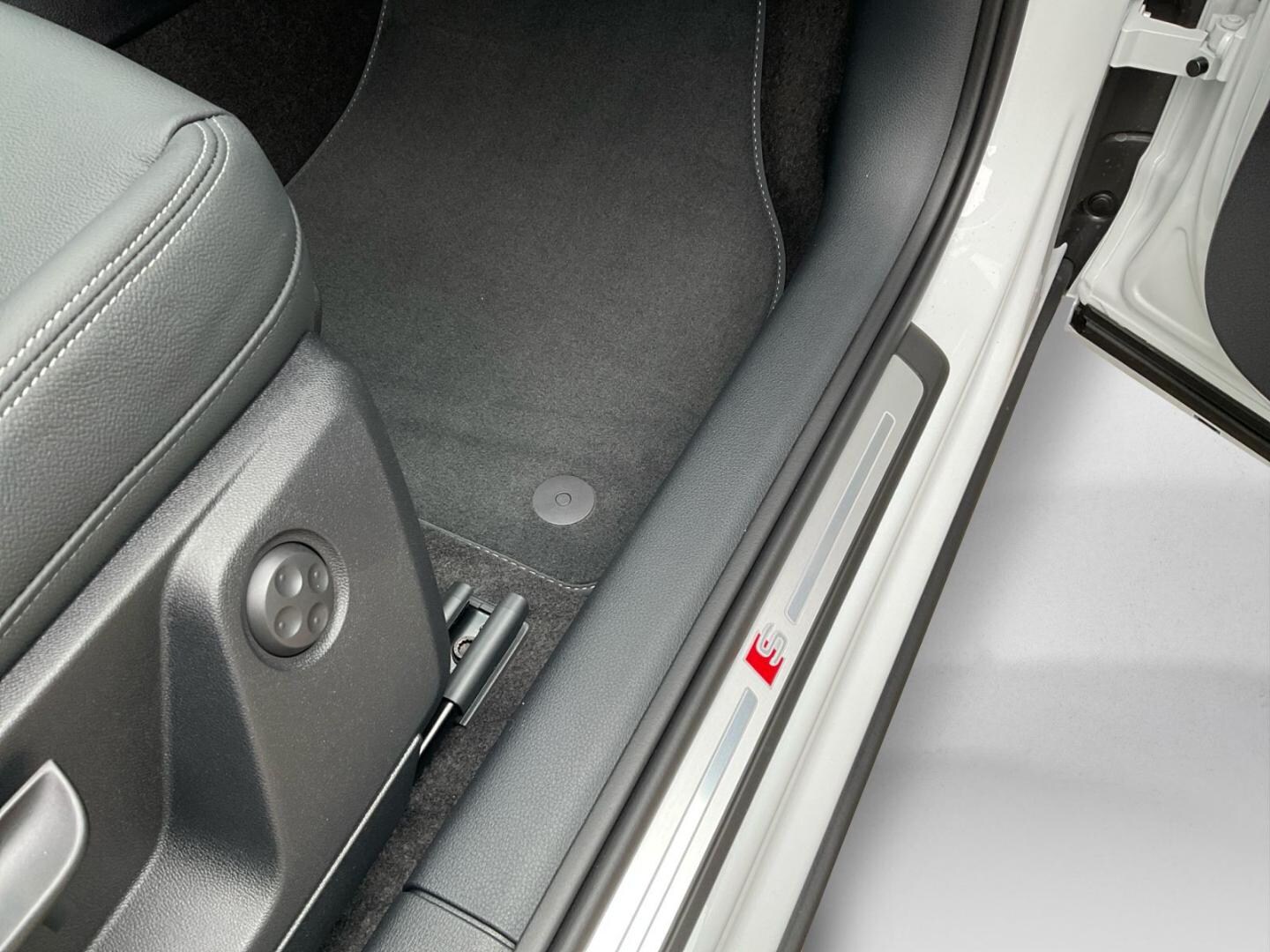 Bild über Audi Q2 S line 35 TFSI S tronic - für weitere Informationen kontaktieren Sie den Audi Partner