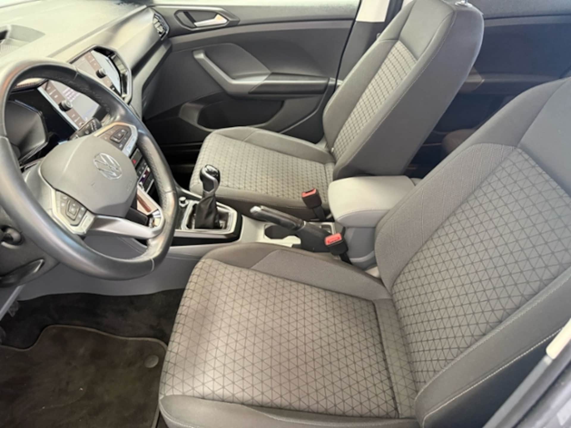 Volkswagen T-Cross Life