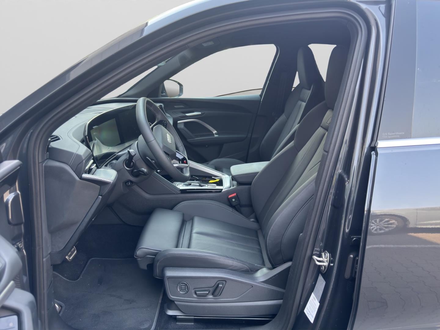Bild über Audi Q5 Sportback TDI quattro 150 kW S tronic - für weitere Informationen kontaktieren Sie den Audi Partner