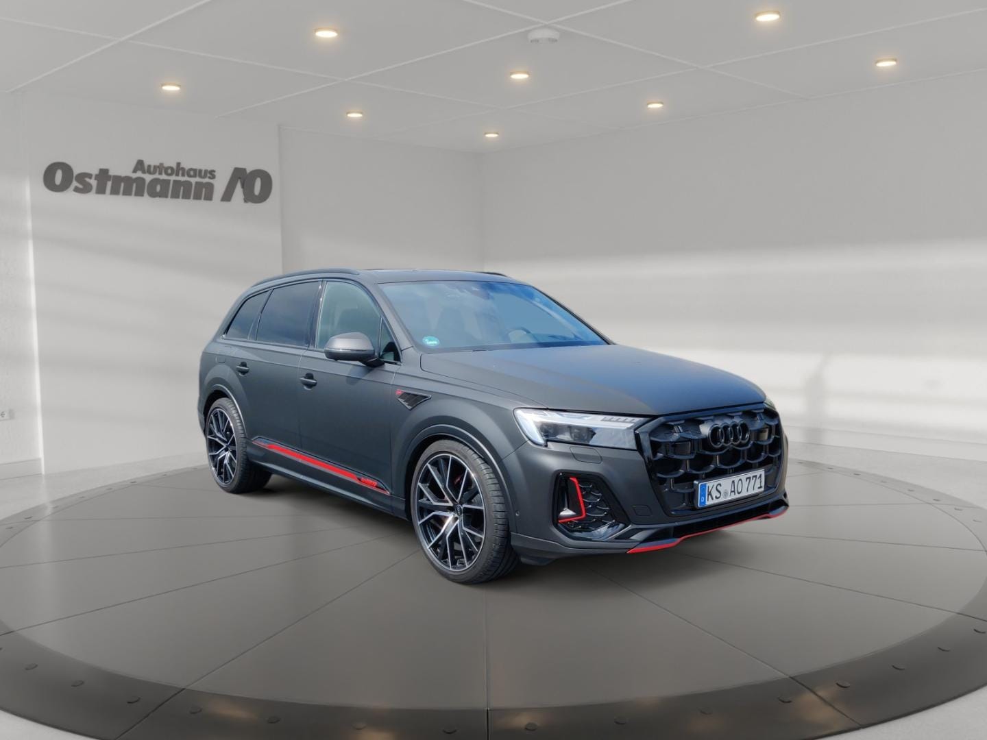 Image about Audi Q7 SUV S line 50 TDI quattro tiptronic