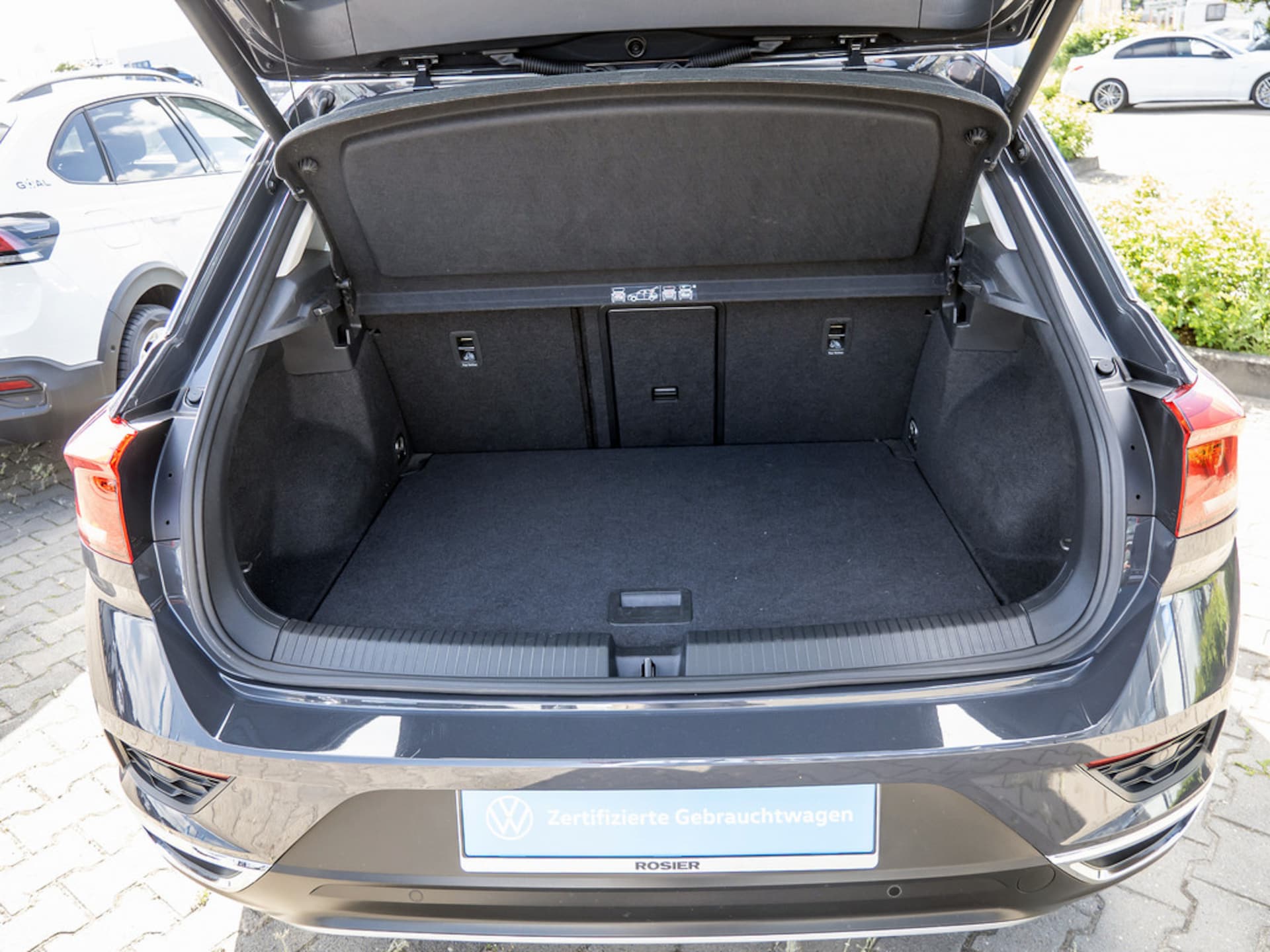 Volkswagen T-Roc Active