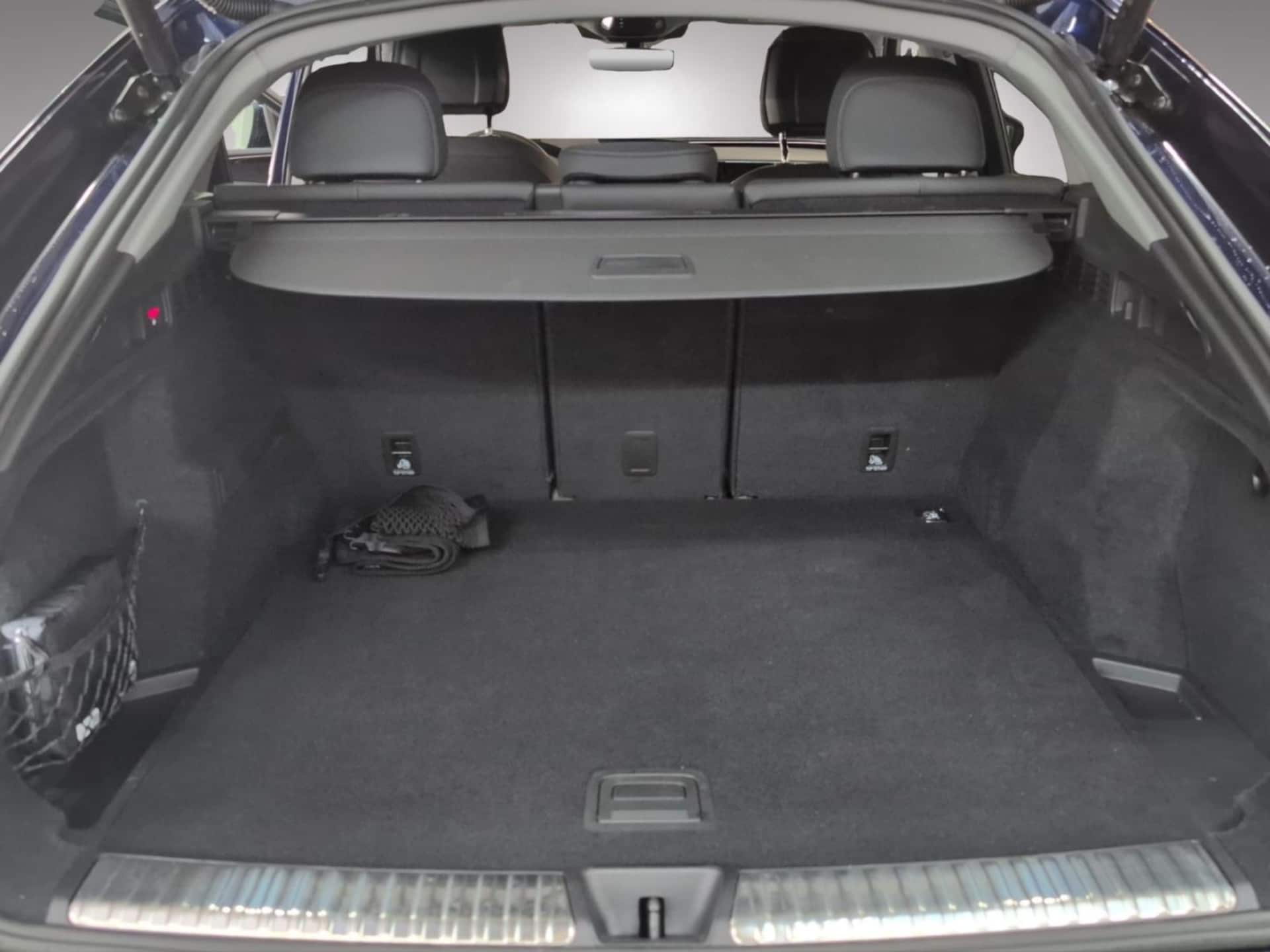 Audi Q5 Sportback edition one