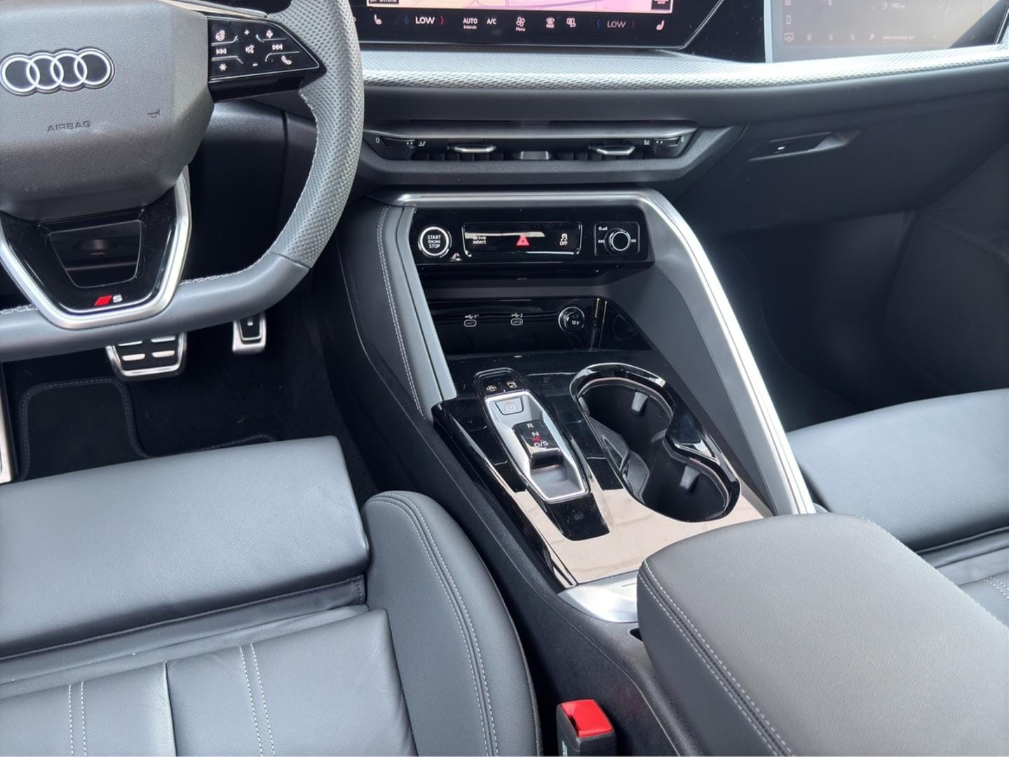 Bild über Audi Q5 Sportback TDI quattro 150 kW S tronic - für weitere Informationen kontaktieren Sie den Audi Partner