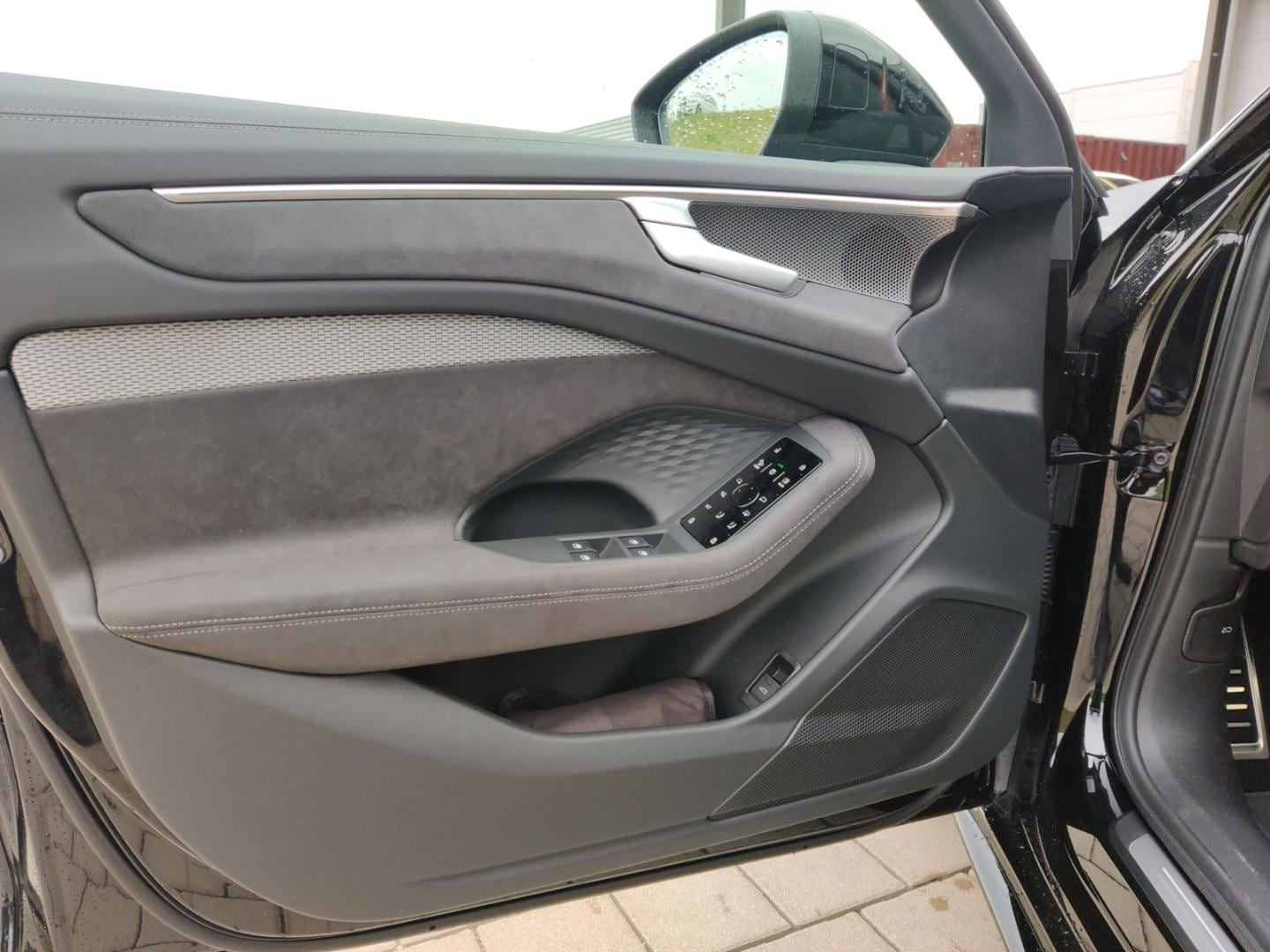Bild über Audi A6 Avant edition one TDI quattro 220 kW S tronic - für weitere Informationen kontaktieren Sie den Audi Partner