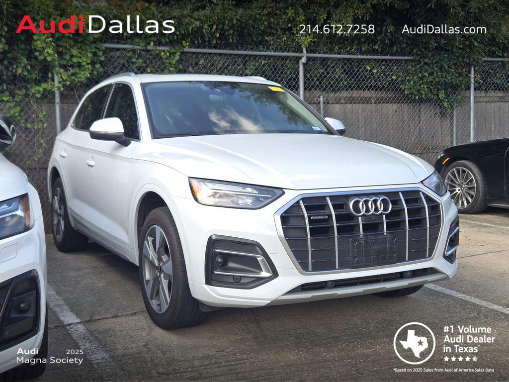 2023 Audi Q5 40 Premium Plus's photo