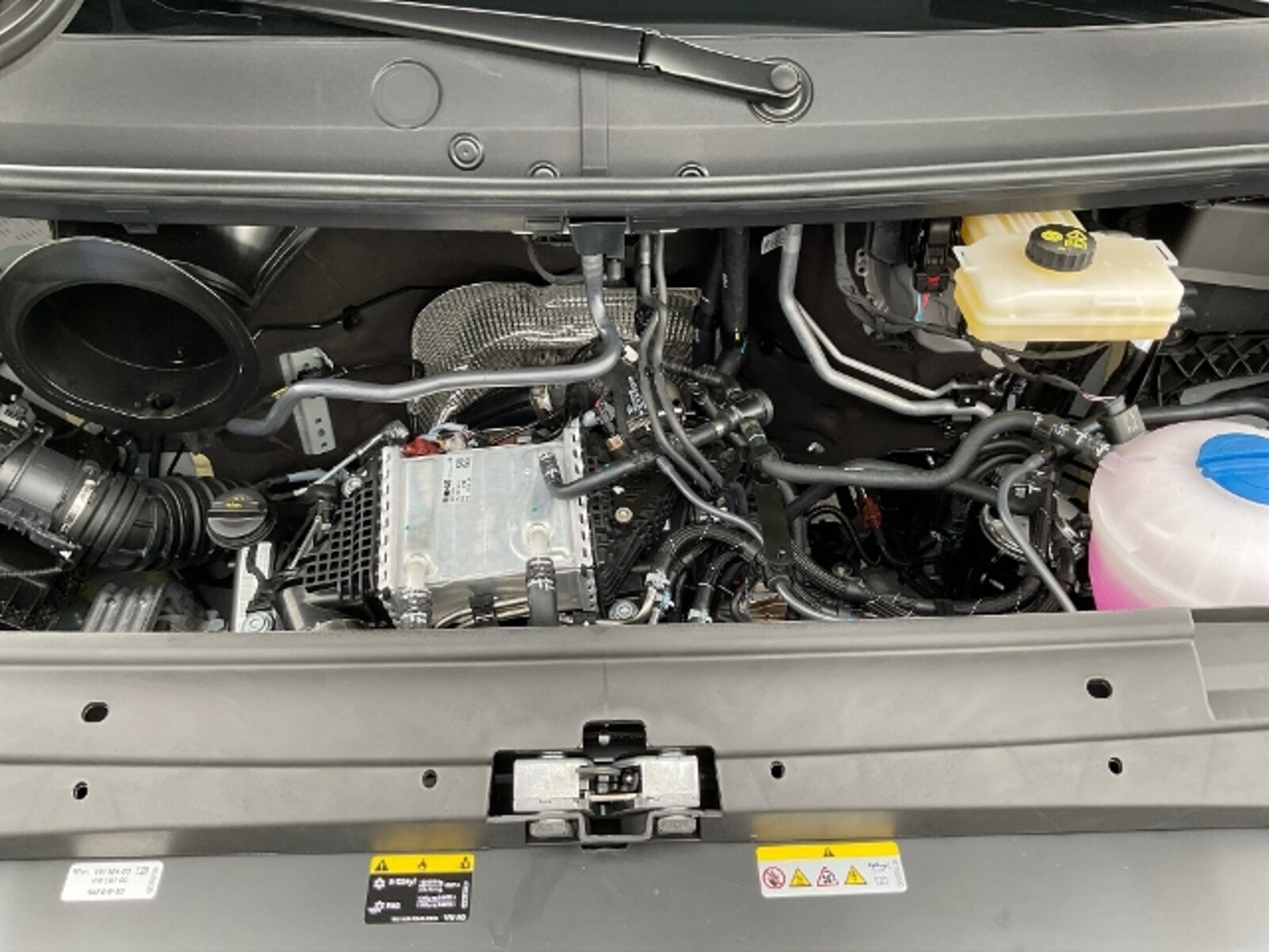 Volkswagen Crafter Kasten mittlerer Radstand – Bild 12