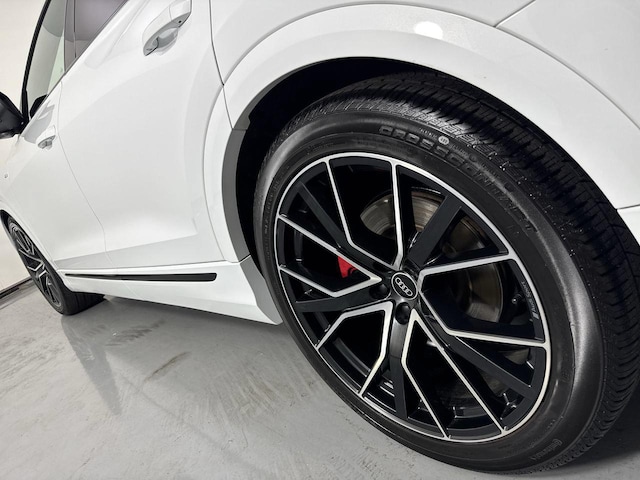 2021 Audi Q8