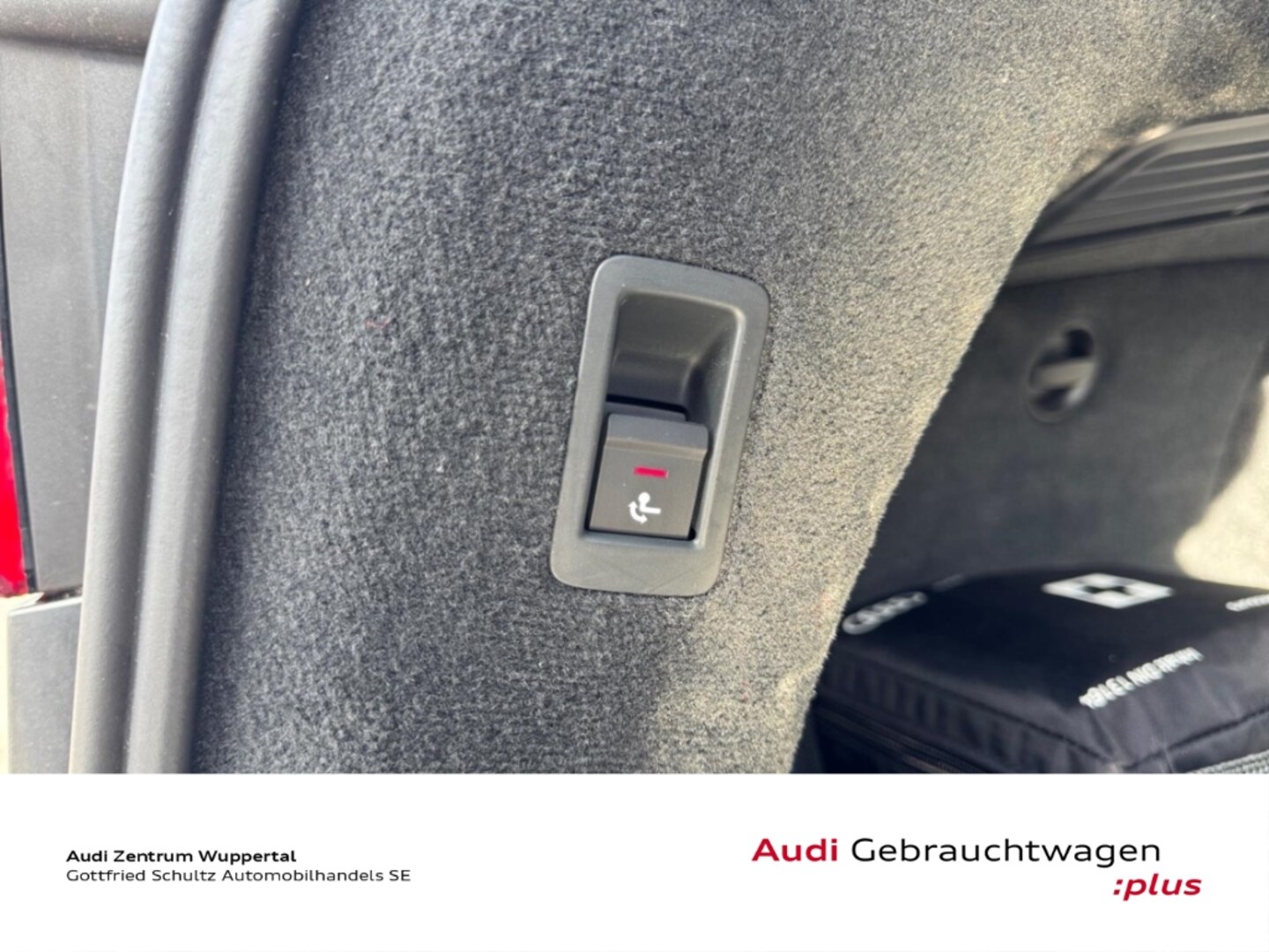 Bild über Audi S6 Avant TDI quattro tiptronic - für weitere Informationen kontaktieren Sie den Audi Partner