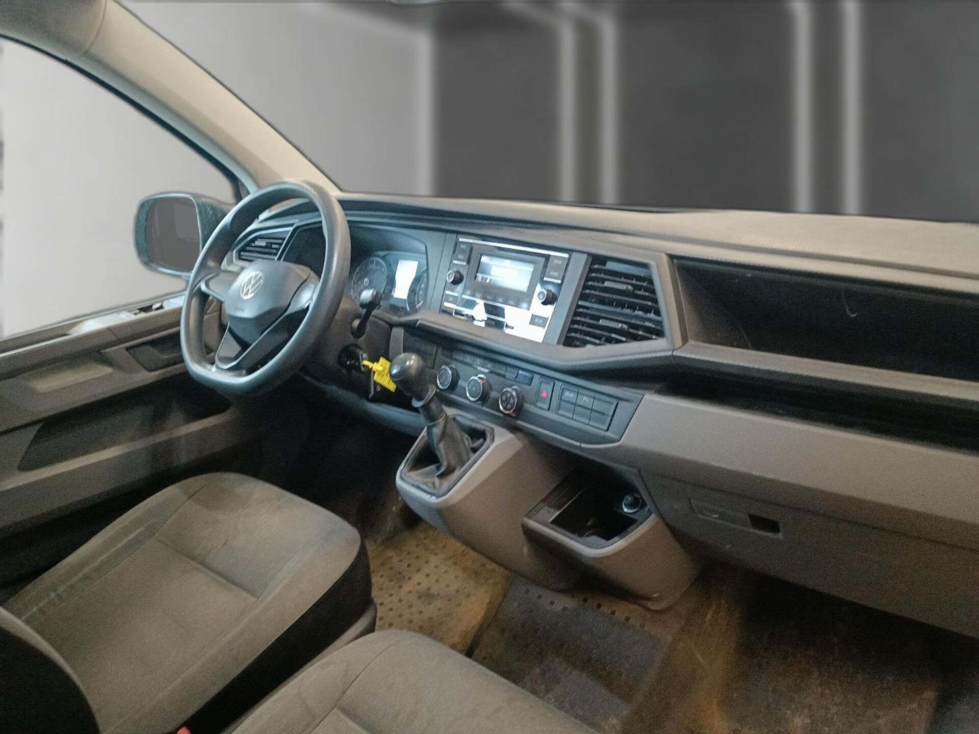Volkswagen T6.1 Transporter Kasten langer Radstand