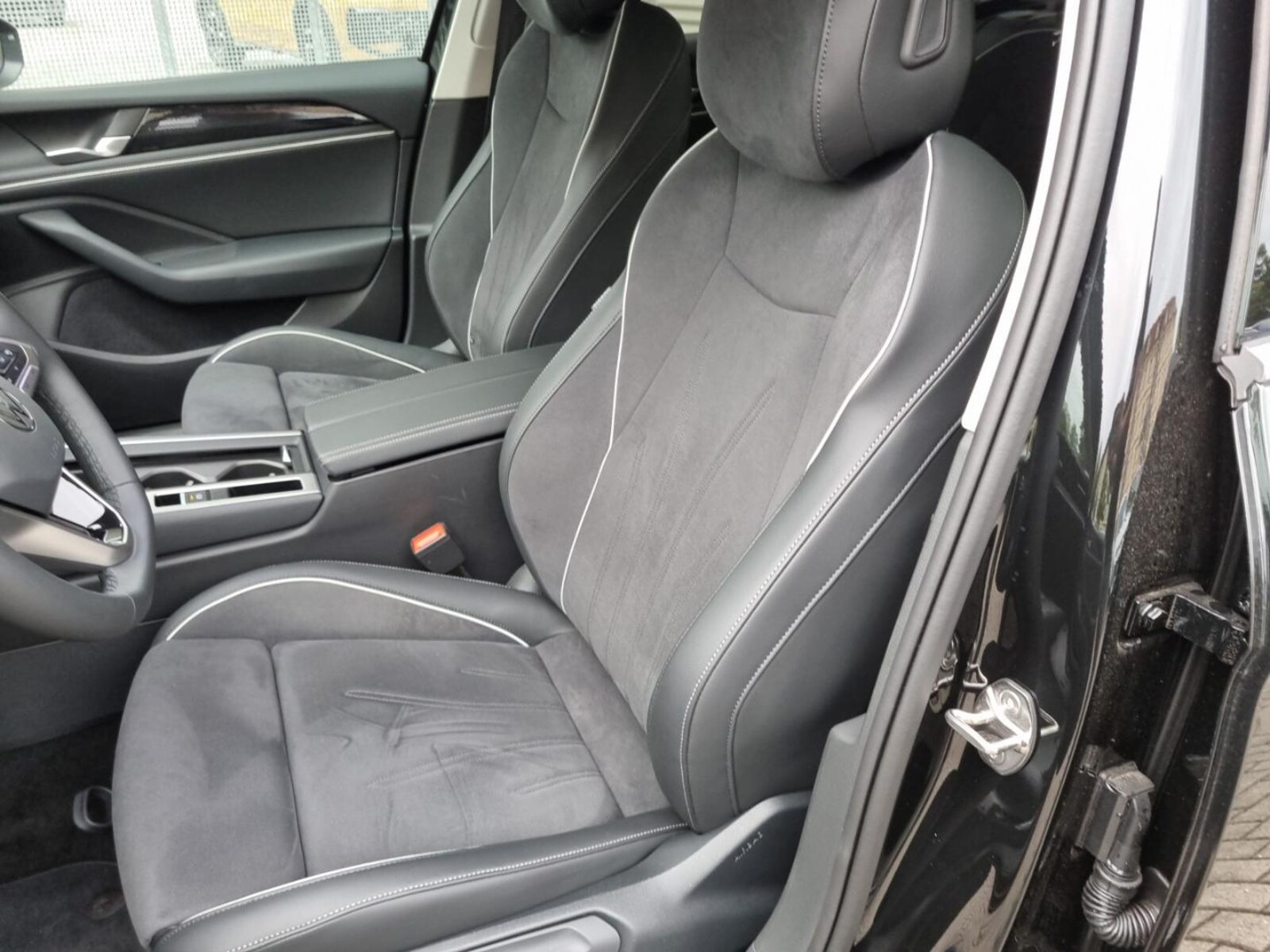 Volkswagen Passat – Bild 11