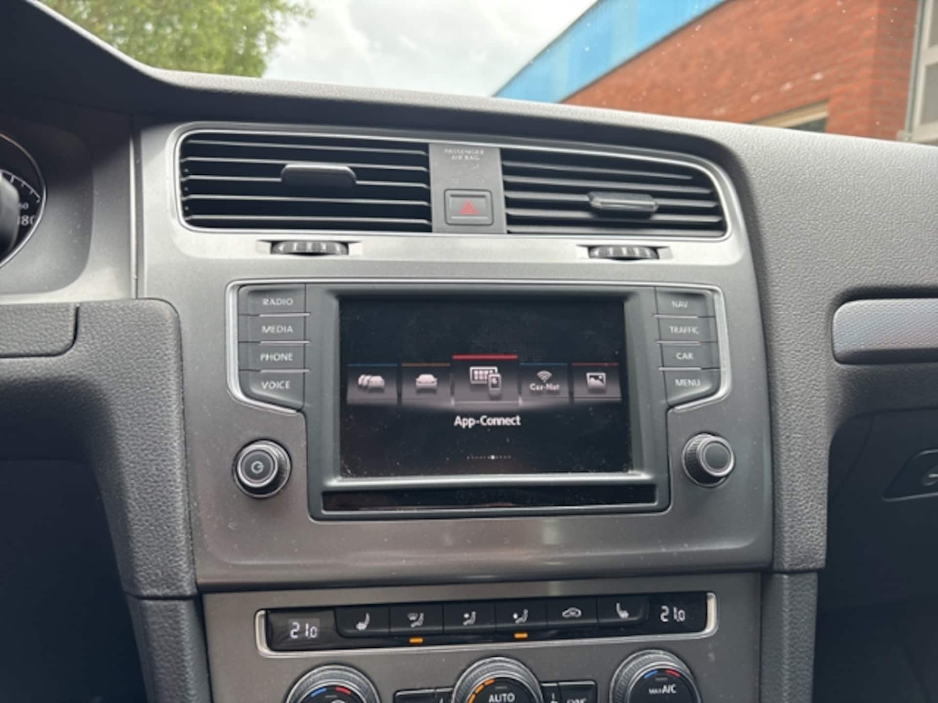 Volkswagen Golf Variant LOUNGE
