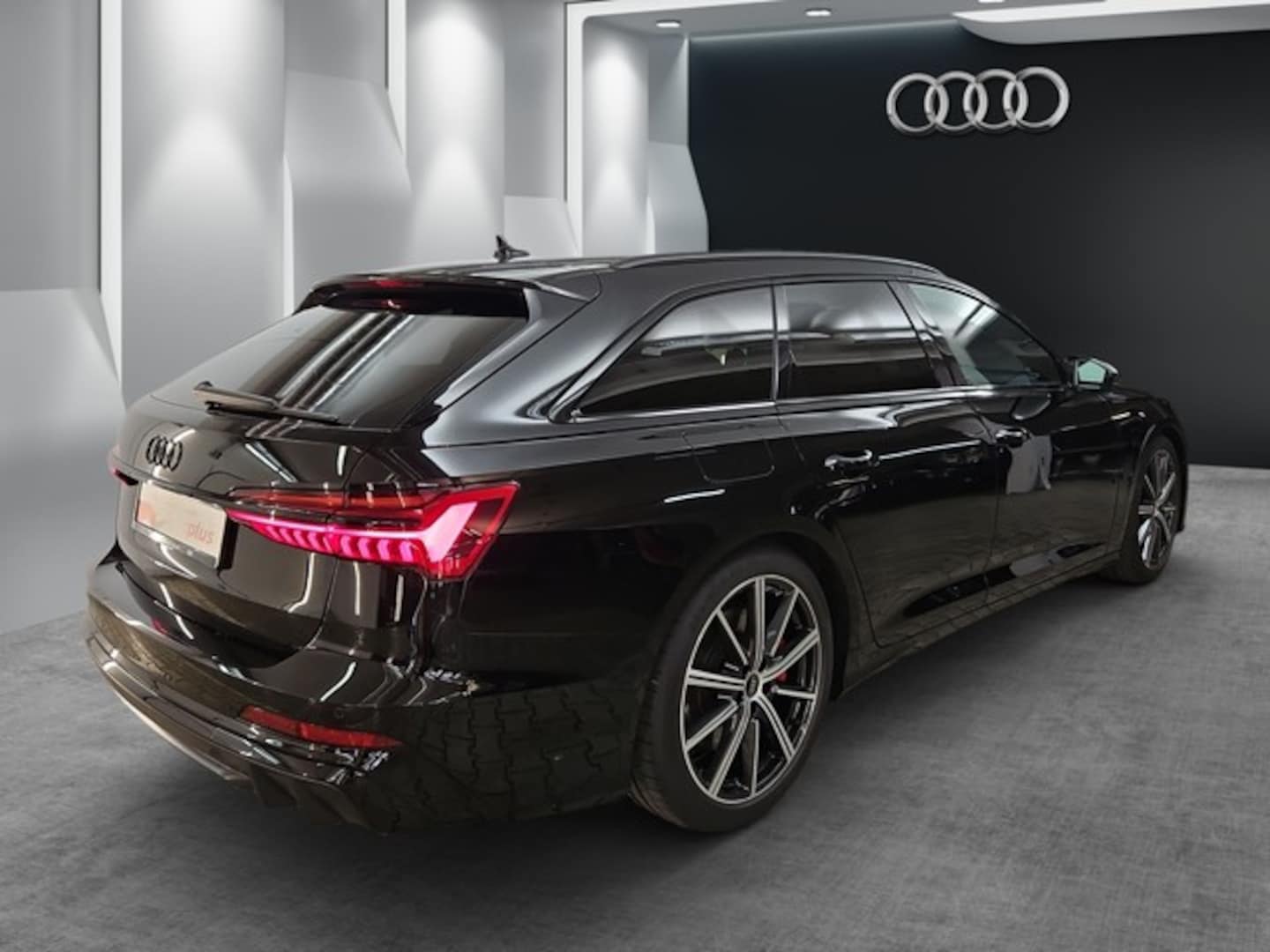 Bild über Audi S6 Avant TDI quattro tiptronic - für weitere Informationen kontaktieren Sie den Audi Partner