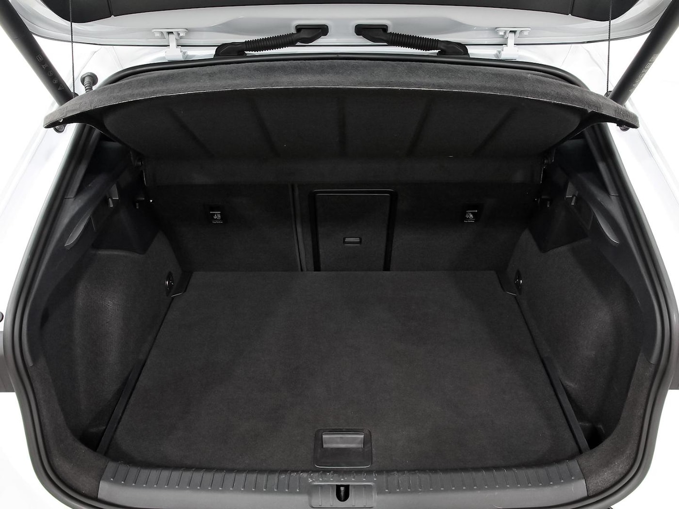 CUPRA Formentor 1.5 eTSI DSG 110 kW (150 CV) — photo 8