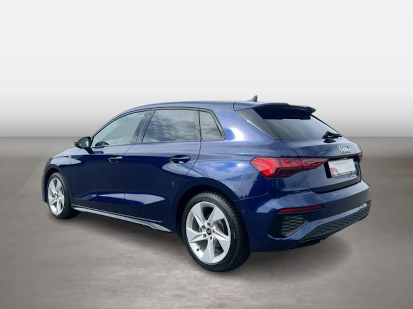 Bild über Audi A3 Sportback S line 35 TFSI S tronic - für weitere Informationen kontaktieren Sie den Audi Partner
