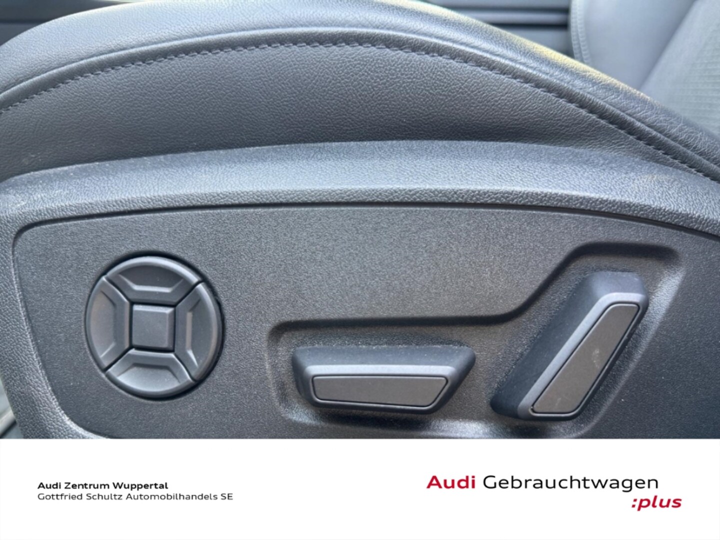 Bild über Audi S6 Avant TDI quattro tiptronic - für weitere Informationen kontaktieren Sie den Audi Partner