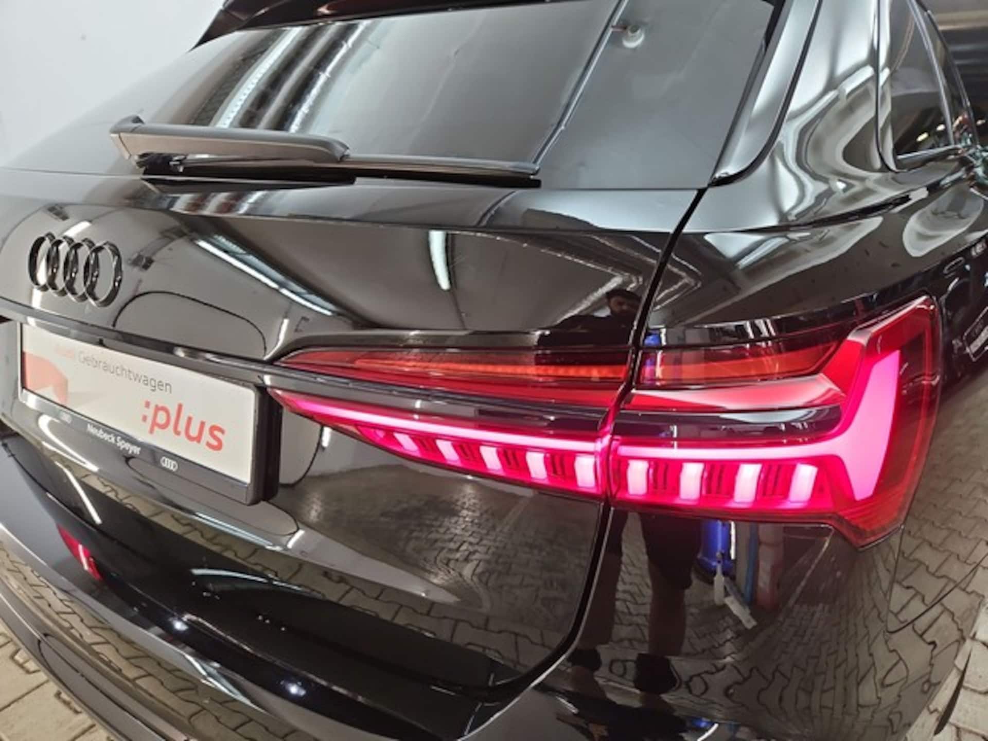 Audi S6 Avant