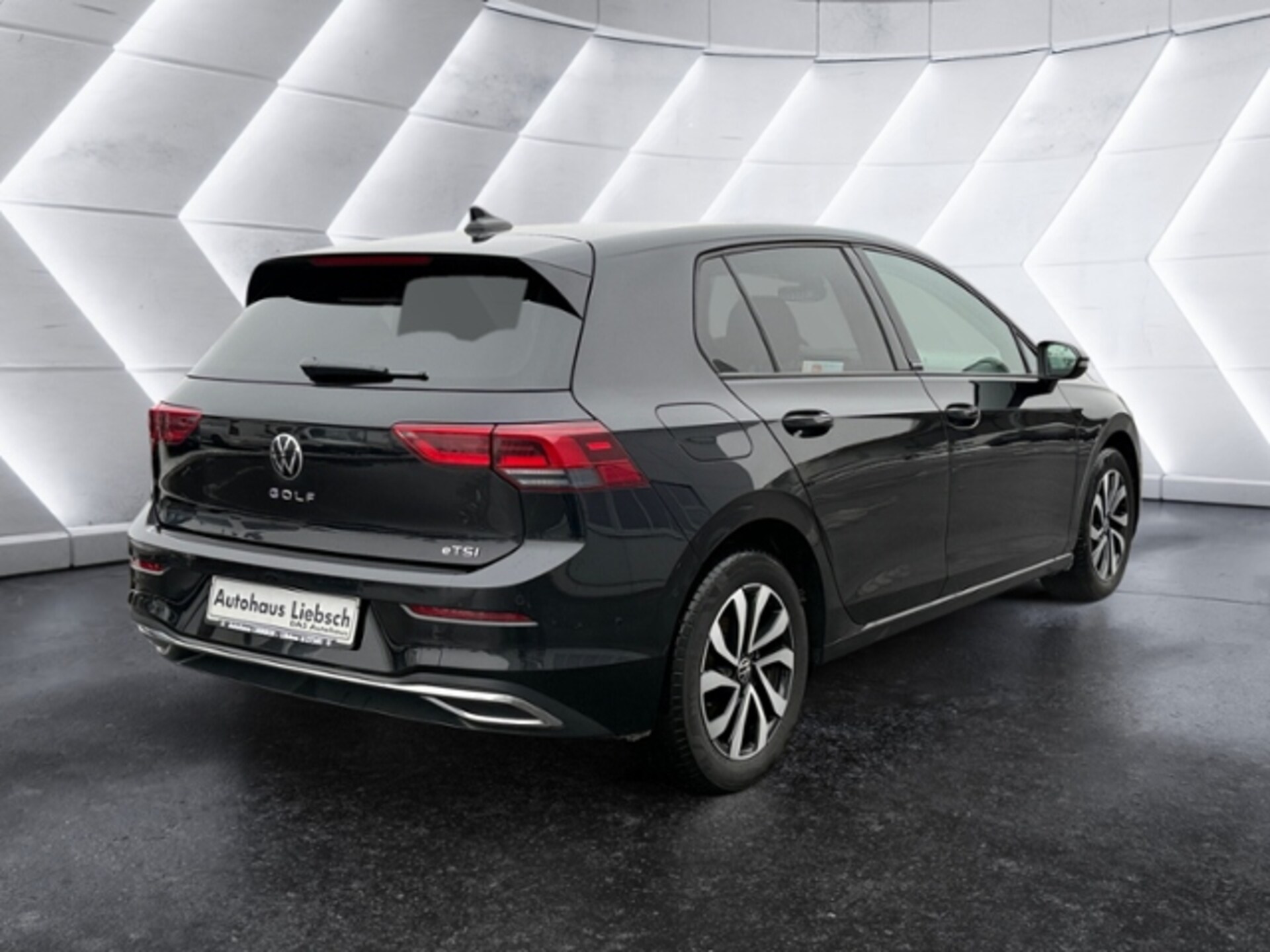 Volkswagen Golf Active