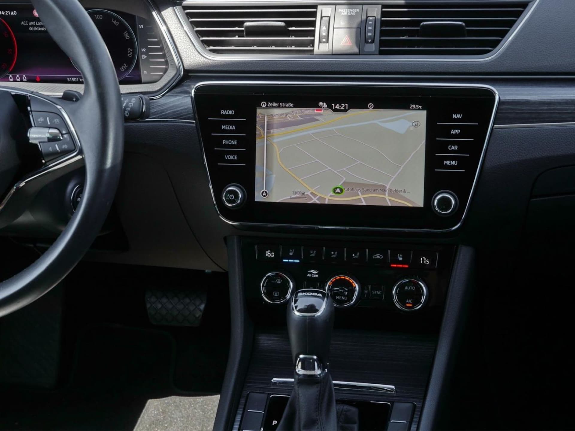 Skoda Superb Combi PREMIUM EDITION