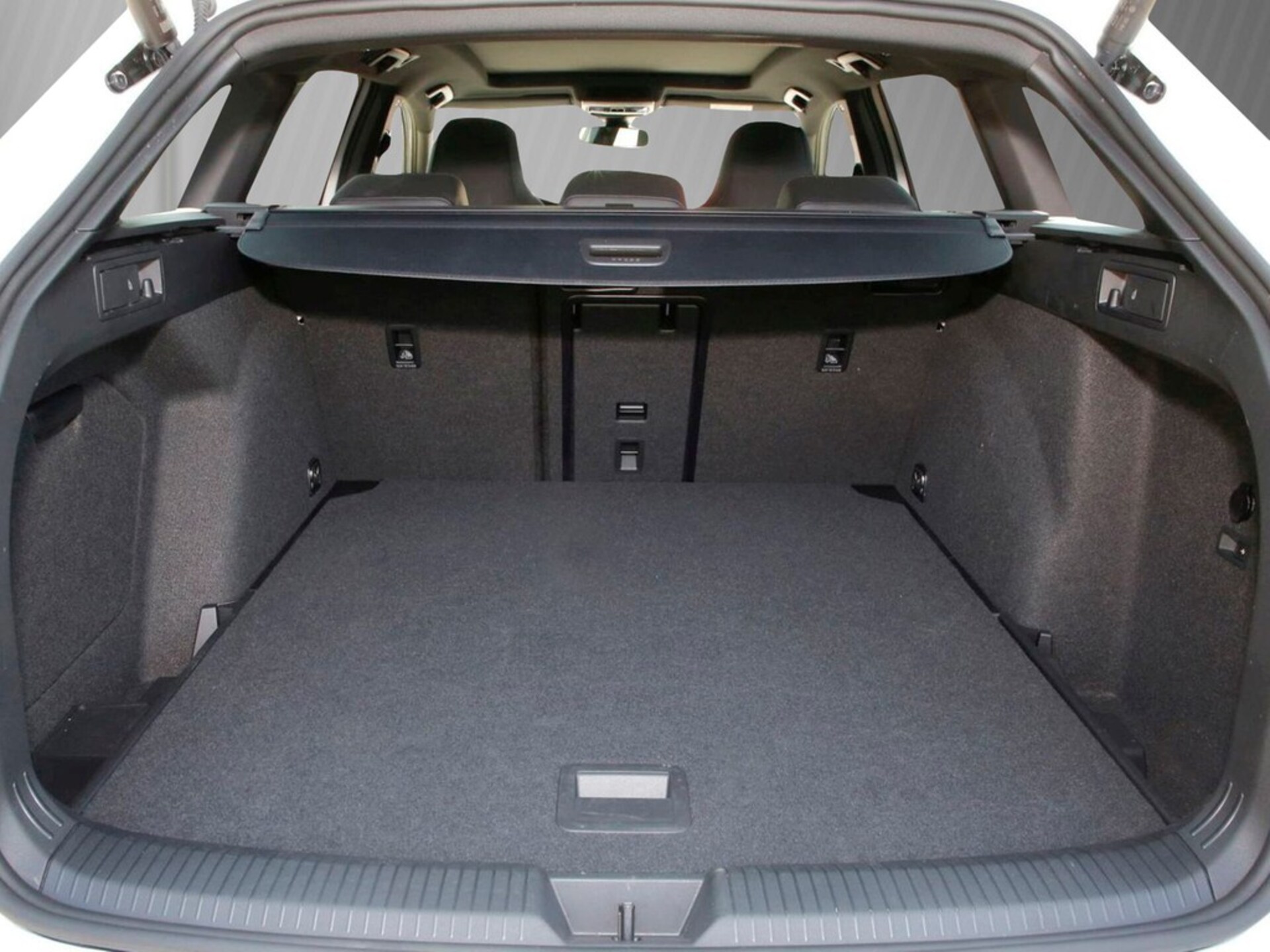 Volkswagen Golf Variant R-Line