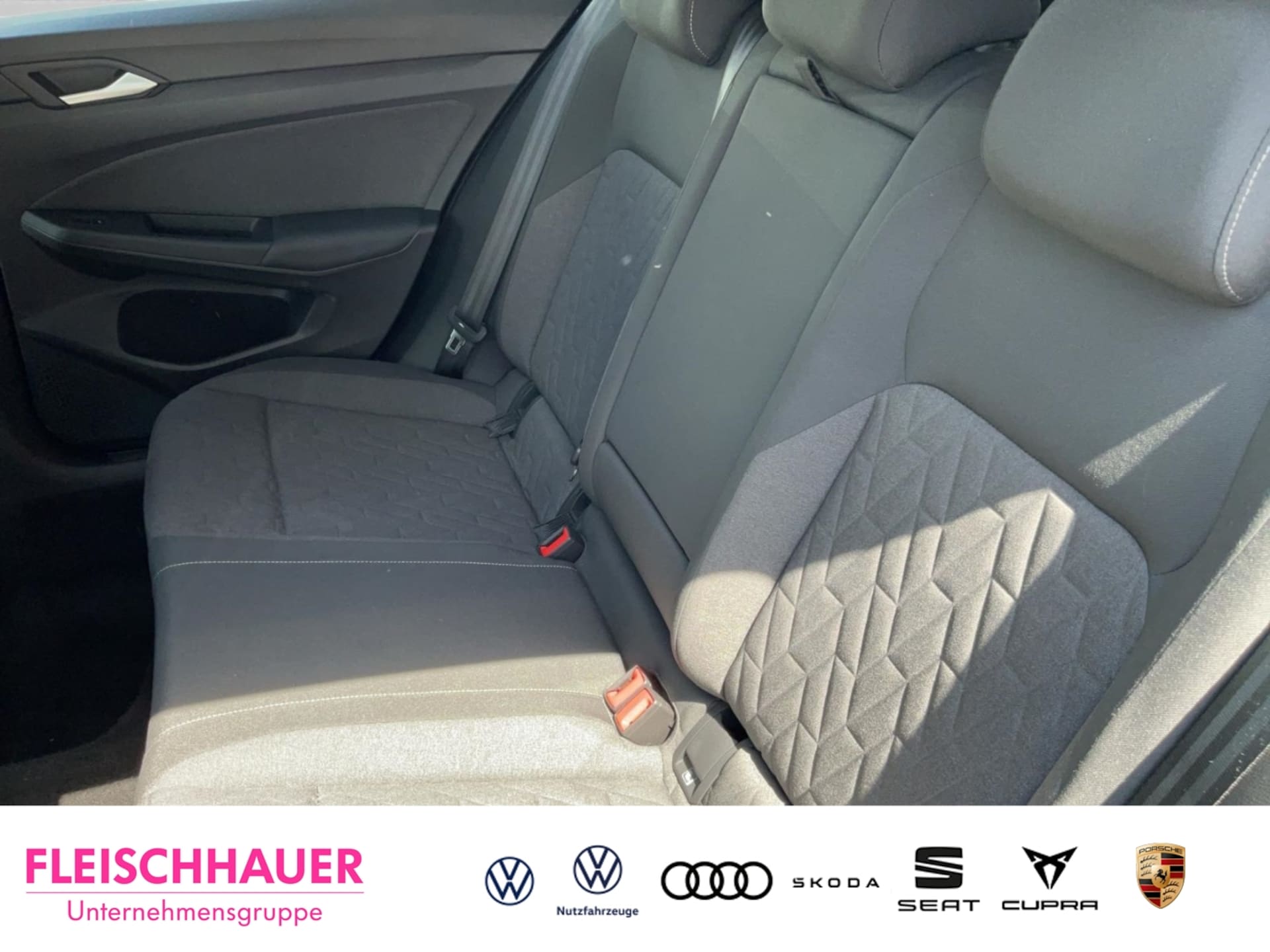 Volkswagen Golf Life