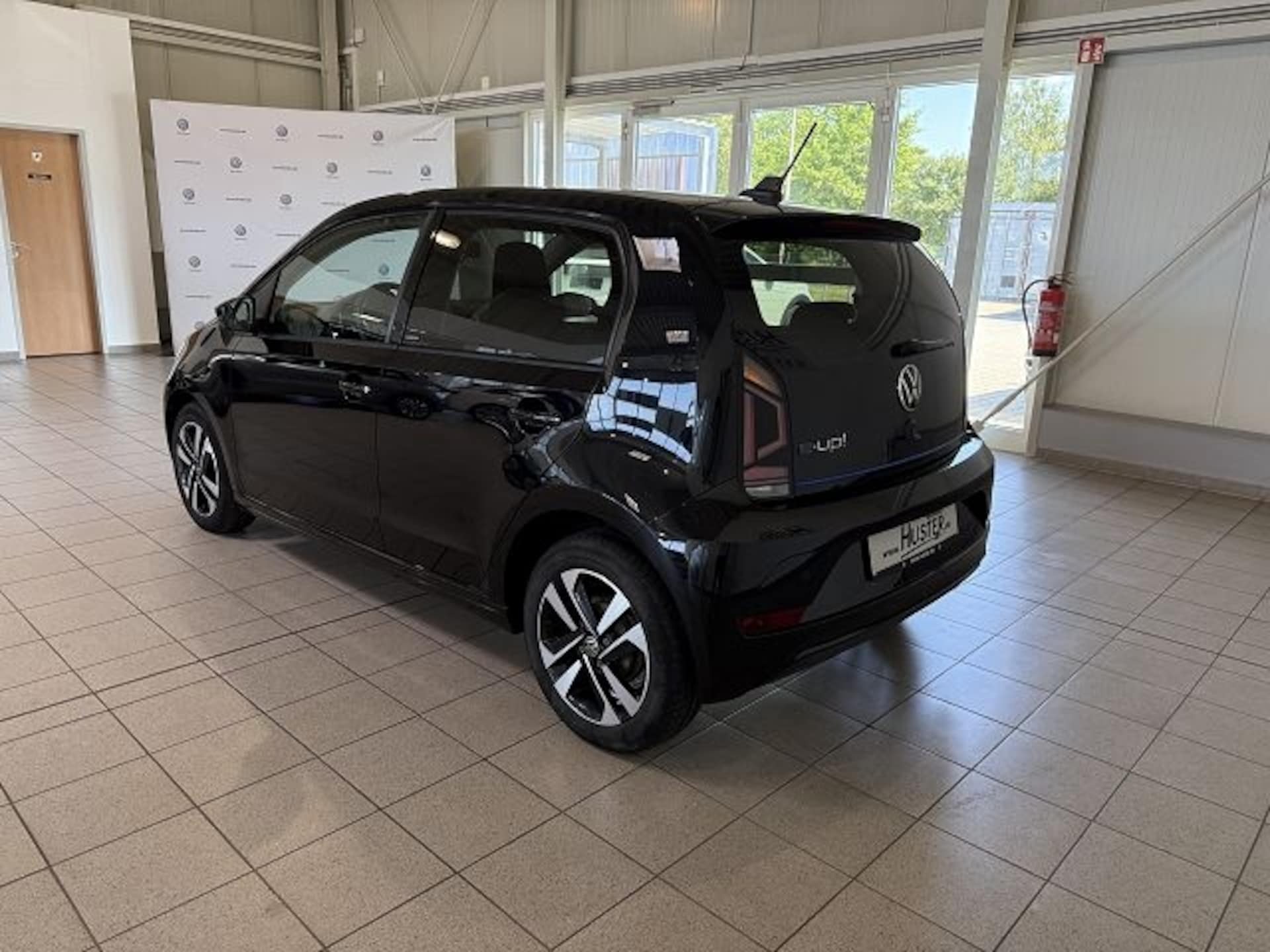 Volkswagen e-up! UNITED