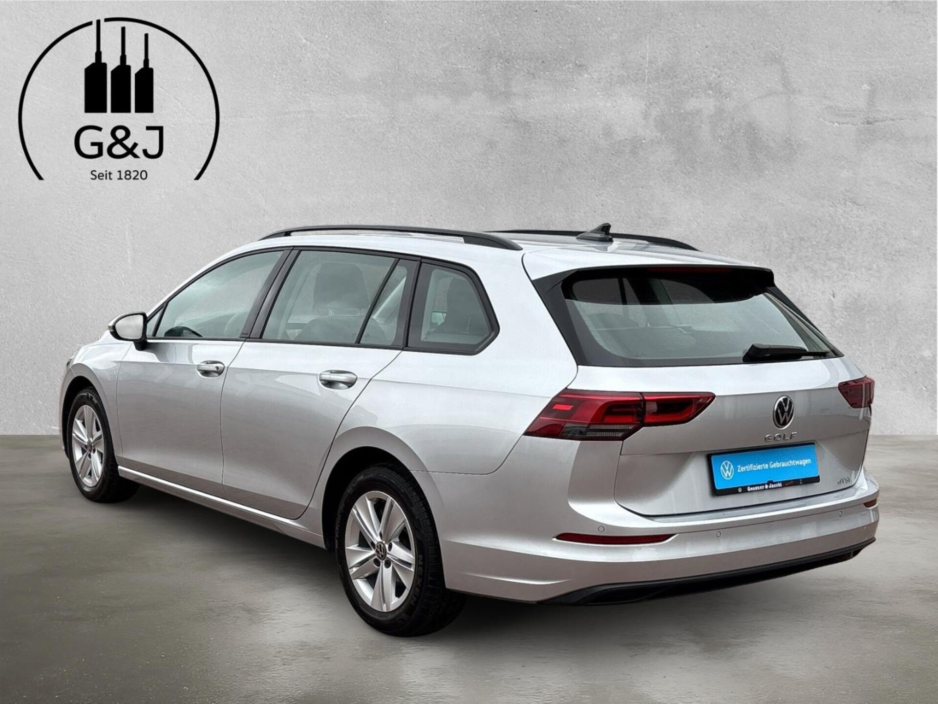 Volkswagen Golf Variant Life