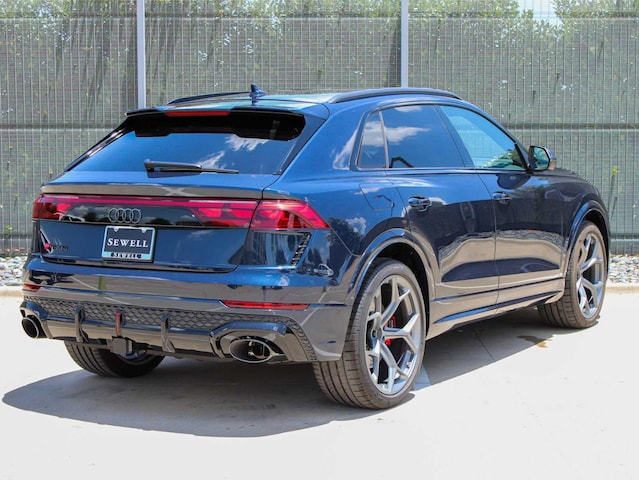 2026 Audi RS Q8 SUV performance