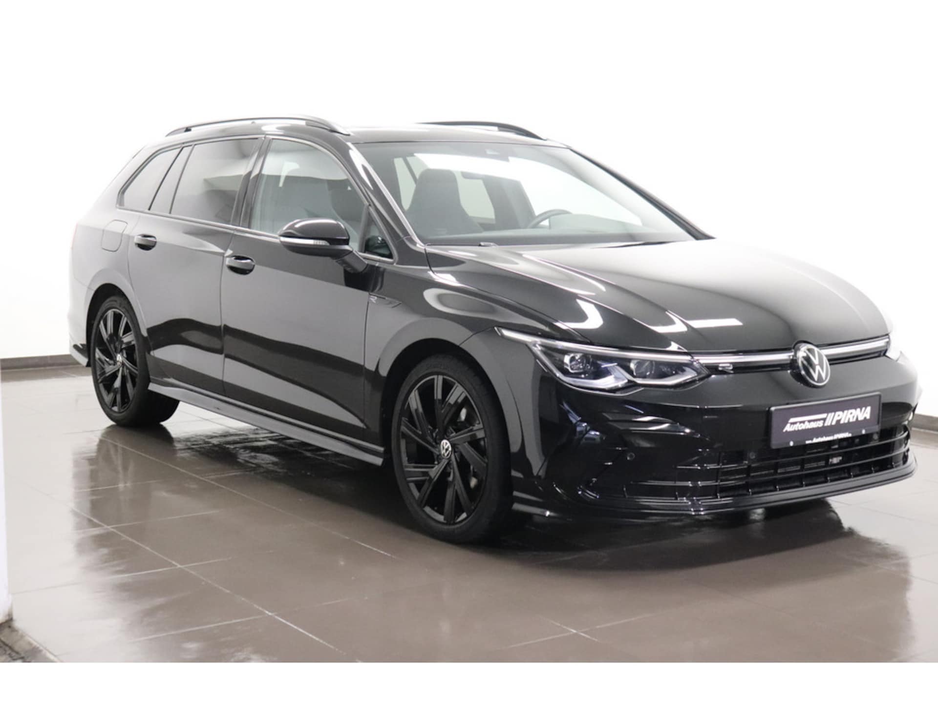 Volkswagen Golf Variant R-Line