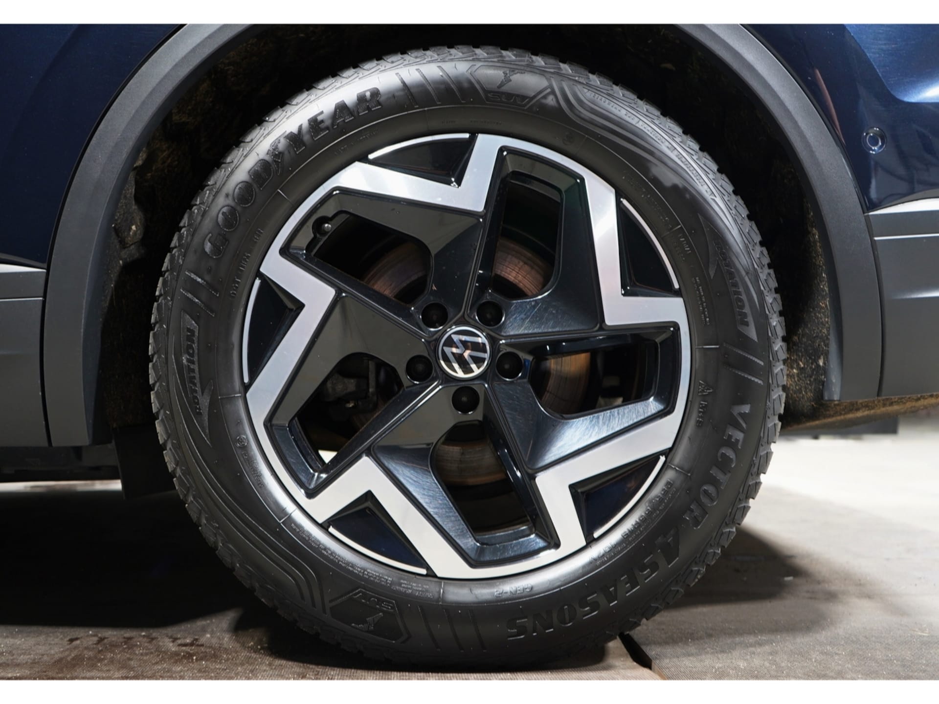 Volkswagen Touareg Basis-Modell
