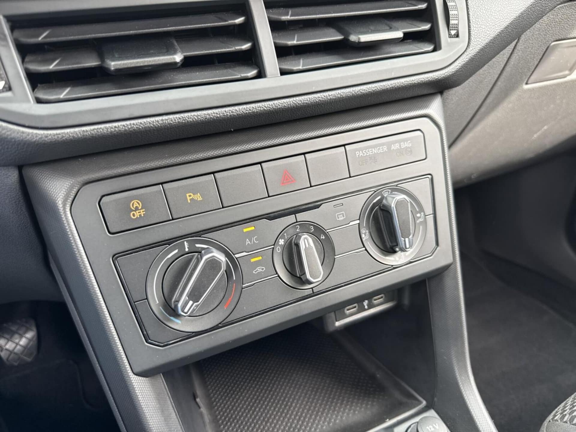 Volkswagen T-Cross Model bazowy