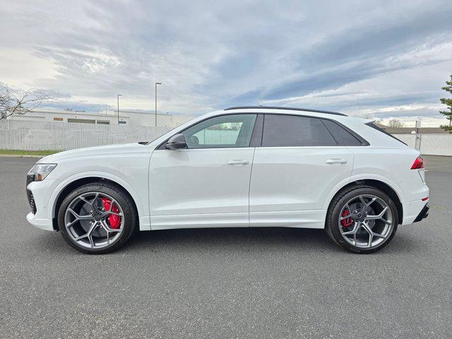 2026 Audi RS Q8 SUV performance