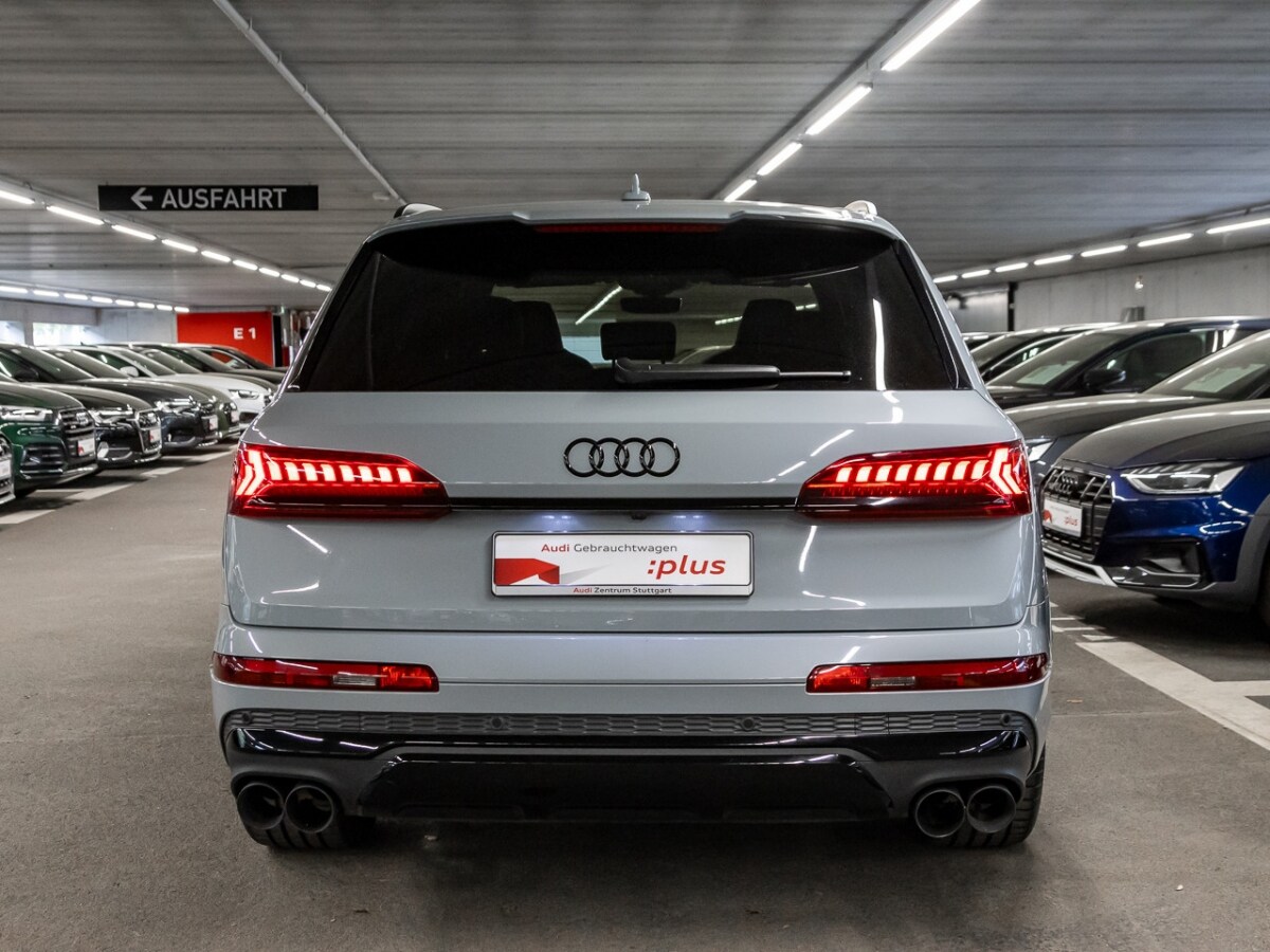 Image about Audi SQ7 TFSI quattro tiptronic