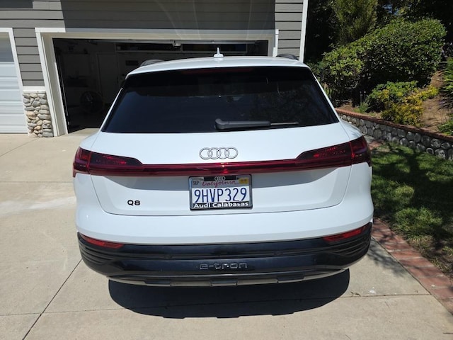 2024 Audi Q8 e-tron