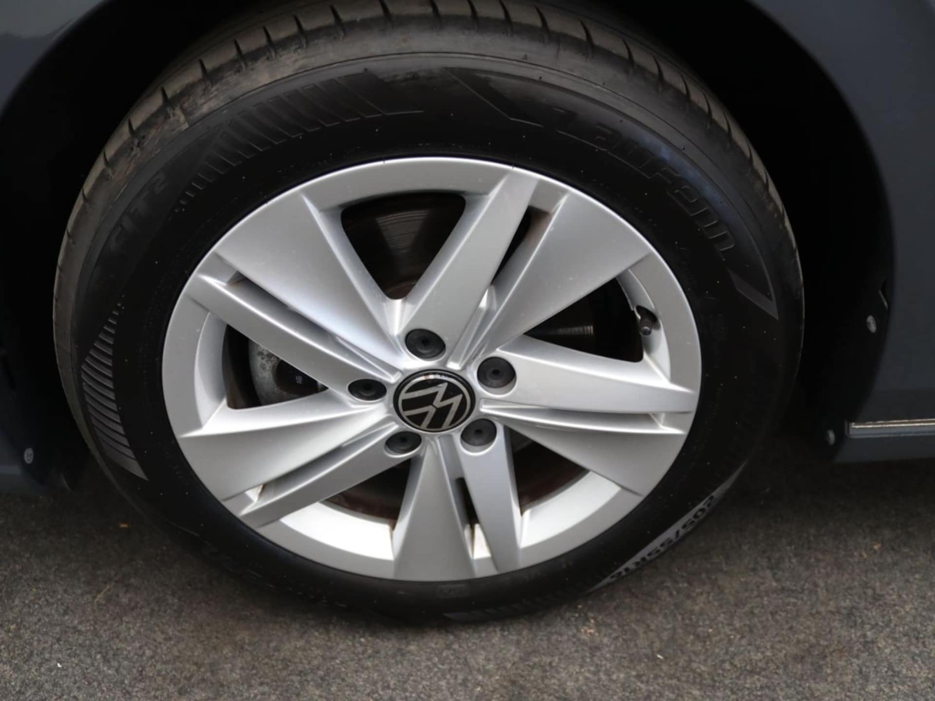 Volkswagen Golf Life