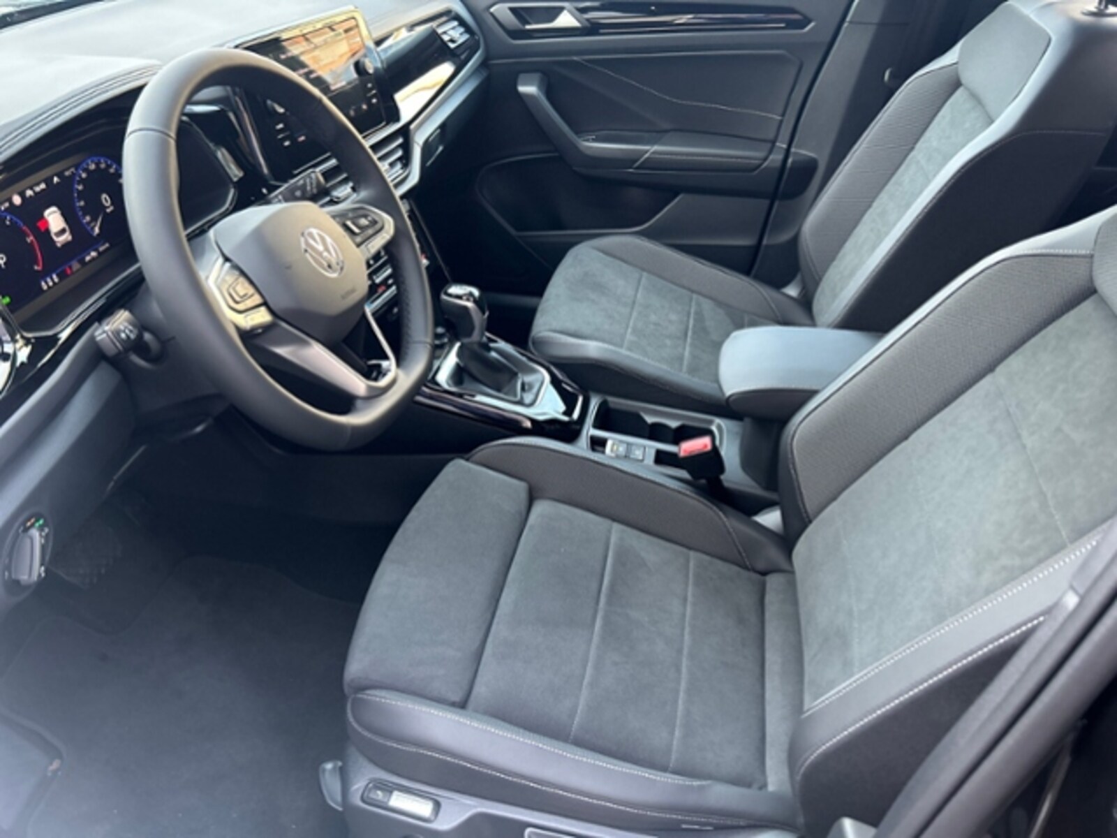 Volkswagen T-Roc – Bild 12