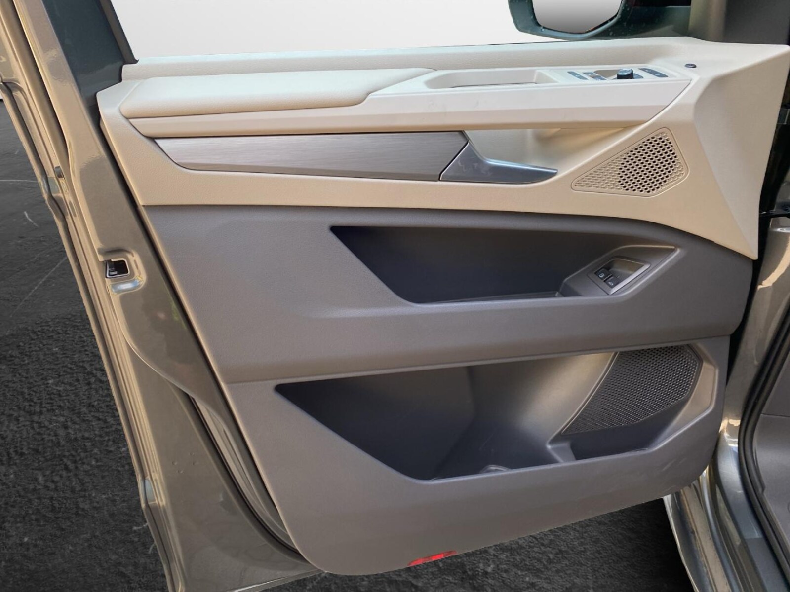 Volkswagen Multivan Langversion – Bild 7