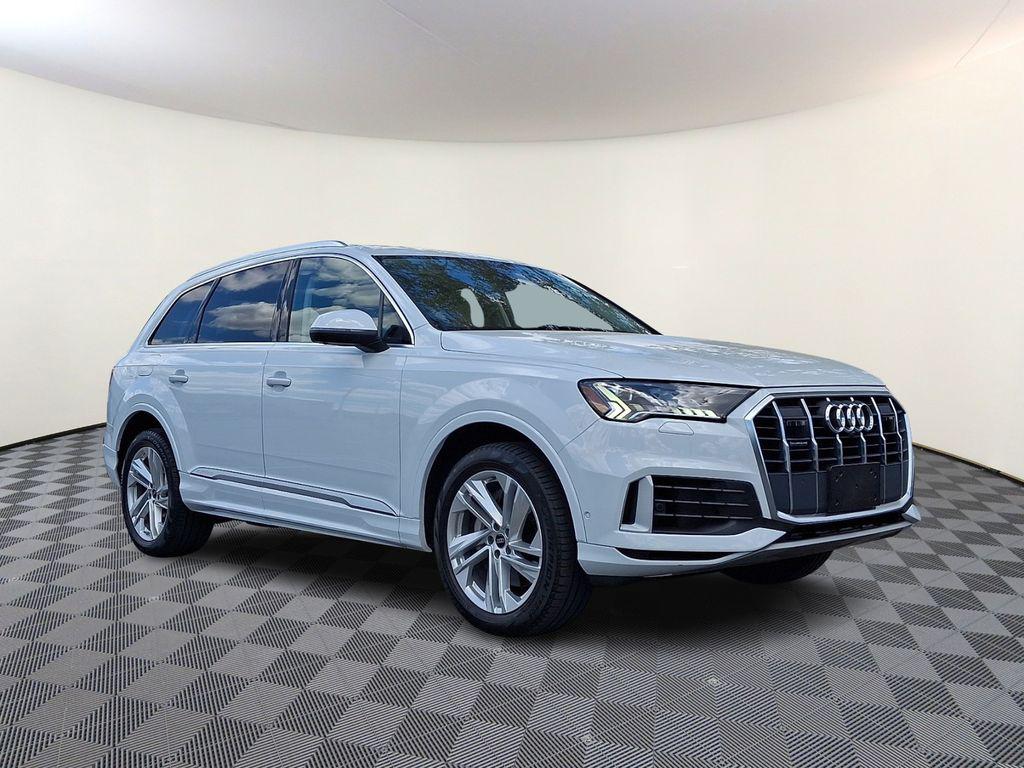2023 Audi Q7 55 Premium Plus quattro Tiptronic's photo