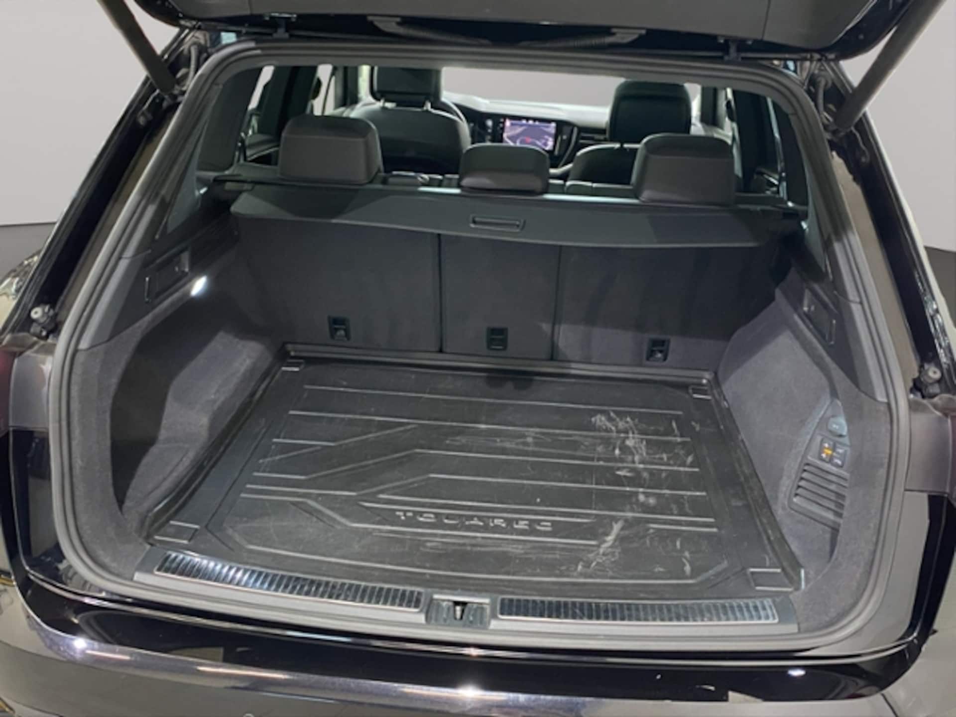 Volkswagen Touareg Basis-Modell