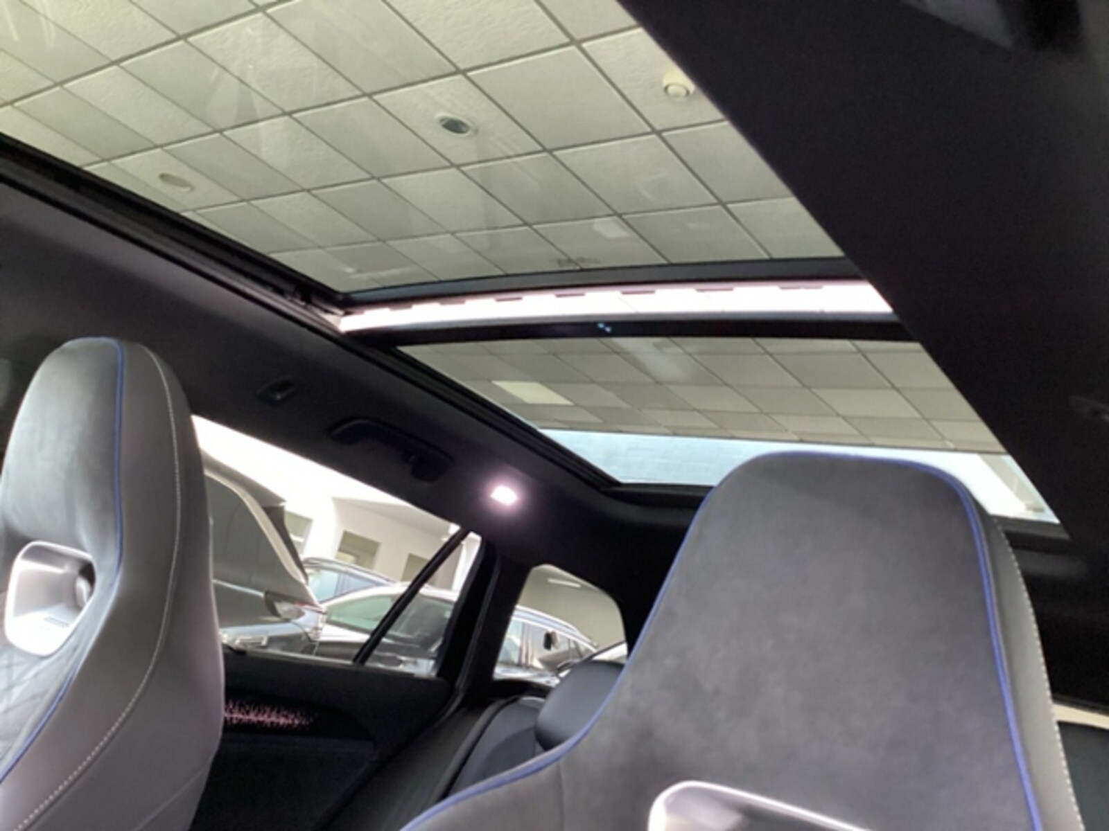 Volkswagen Passat – Bild 14