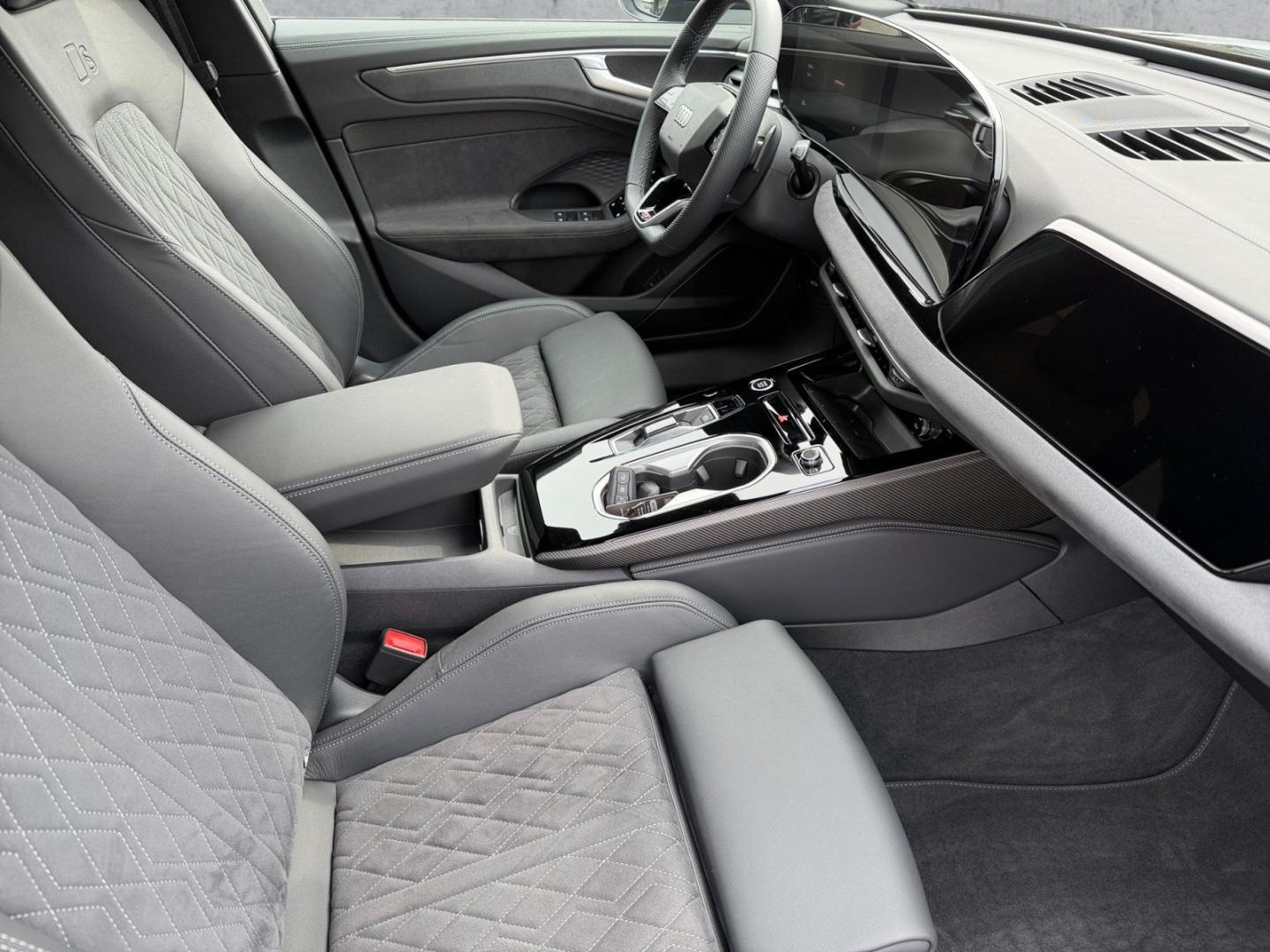 Bild über Audi A6 Avant edition one TDI quattro 150 kW S tronic - für weitere Informationen kontaktieren Sie den Audi Partner